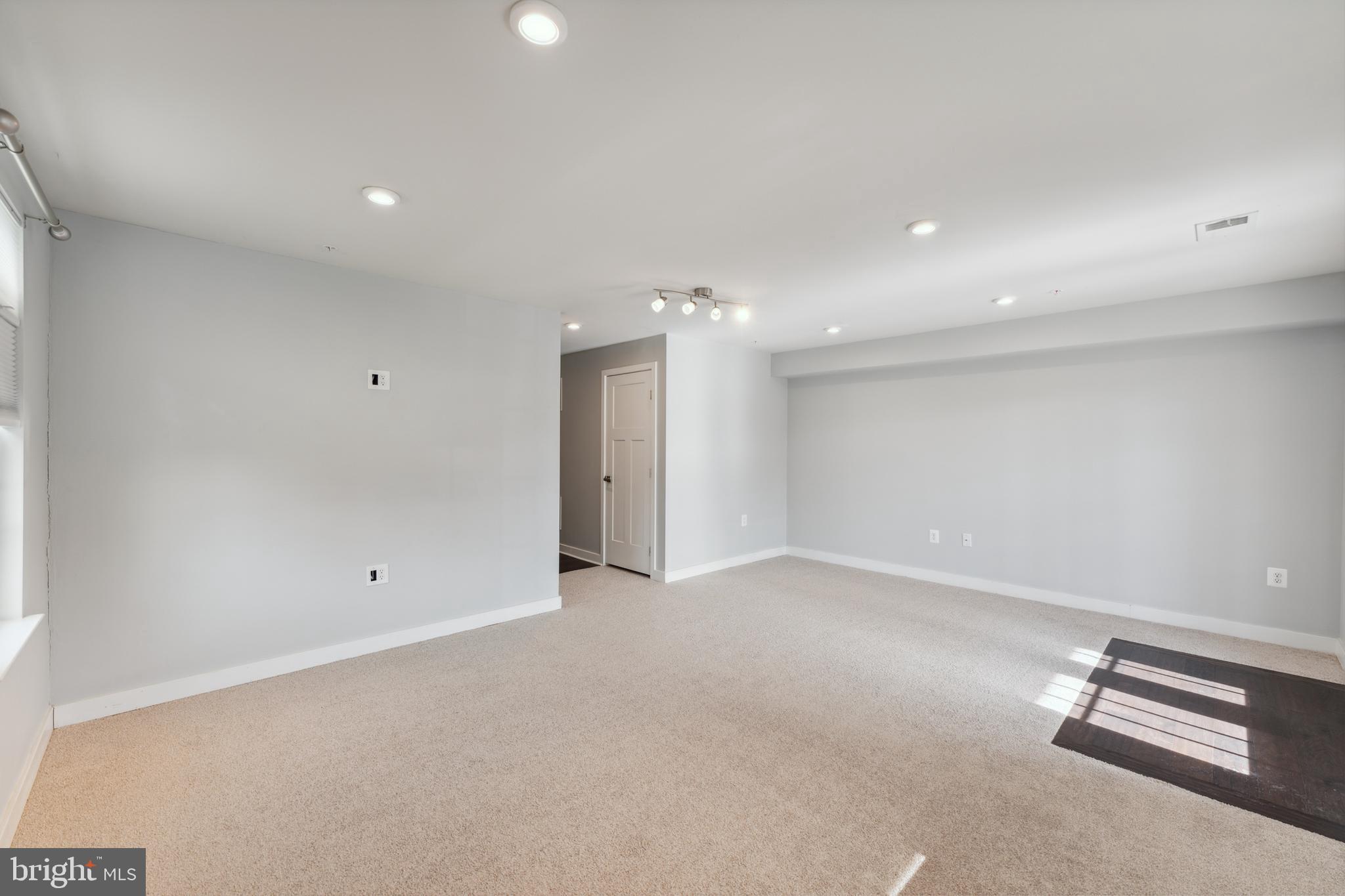 BALLENGER RUN - Residential