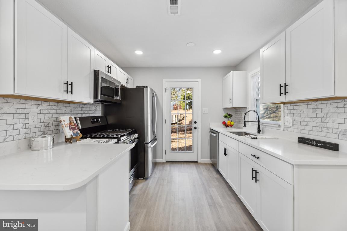 DALE CITY - Residential