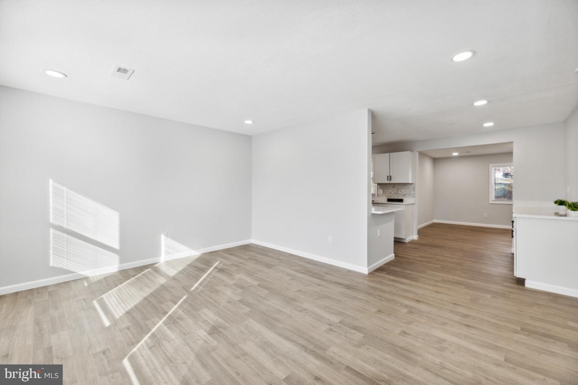 DALE CITY - Residential