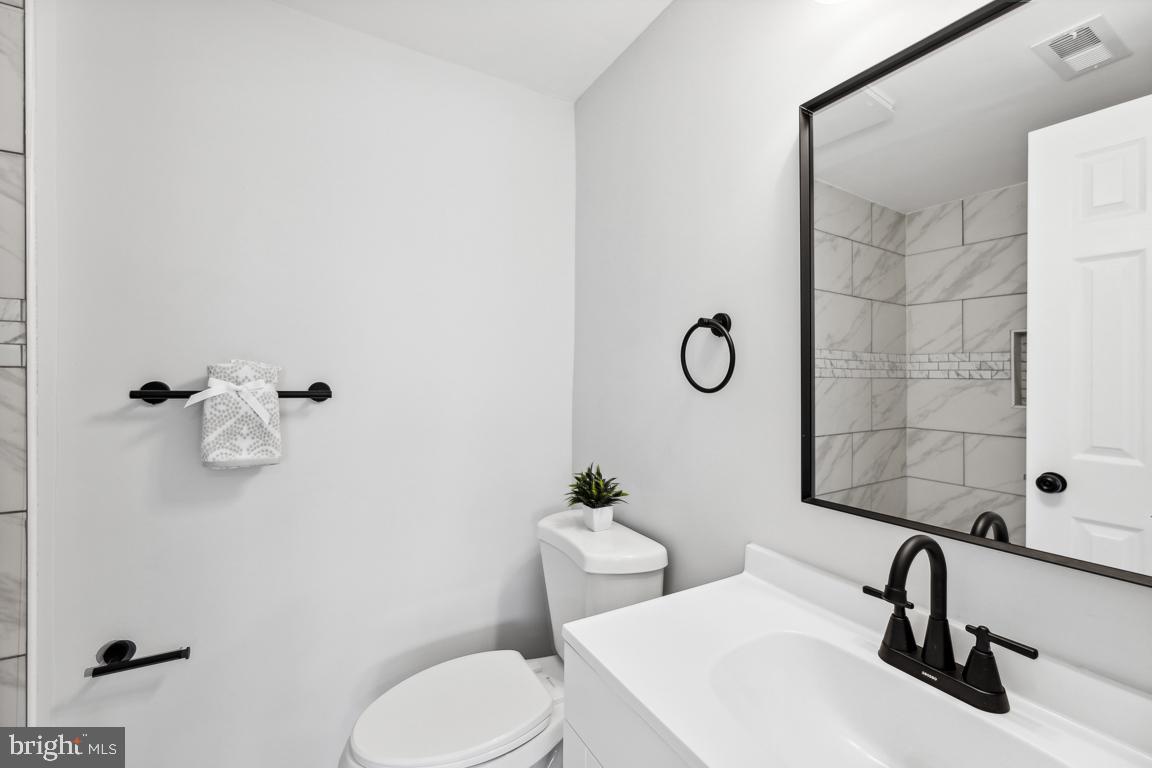 DALE CITY - Residential