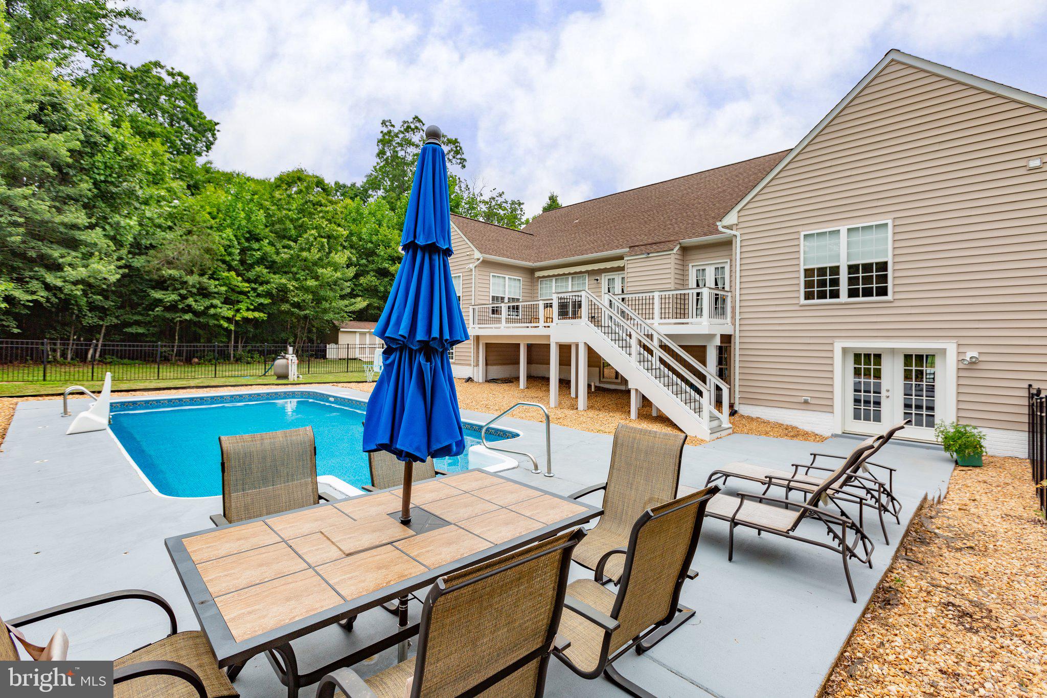 THE WILLOWS - Residential