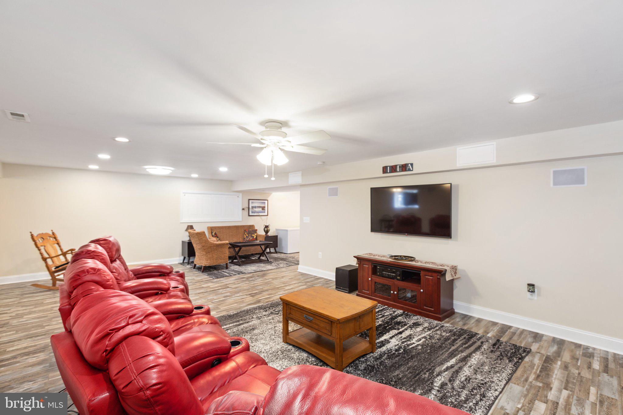 THE WILLOWS - Residential