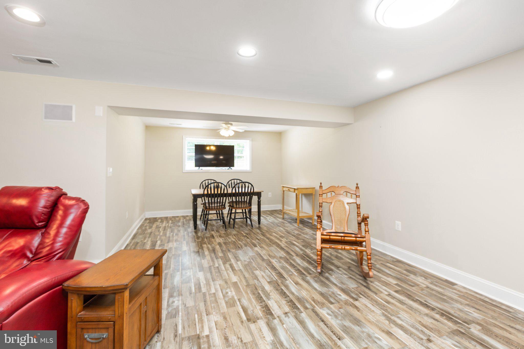 THE WILLOWS - Residential