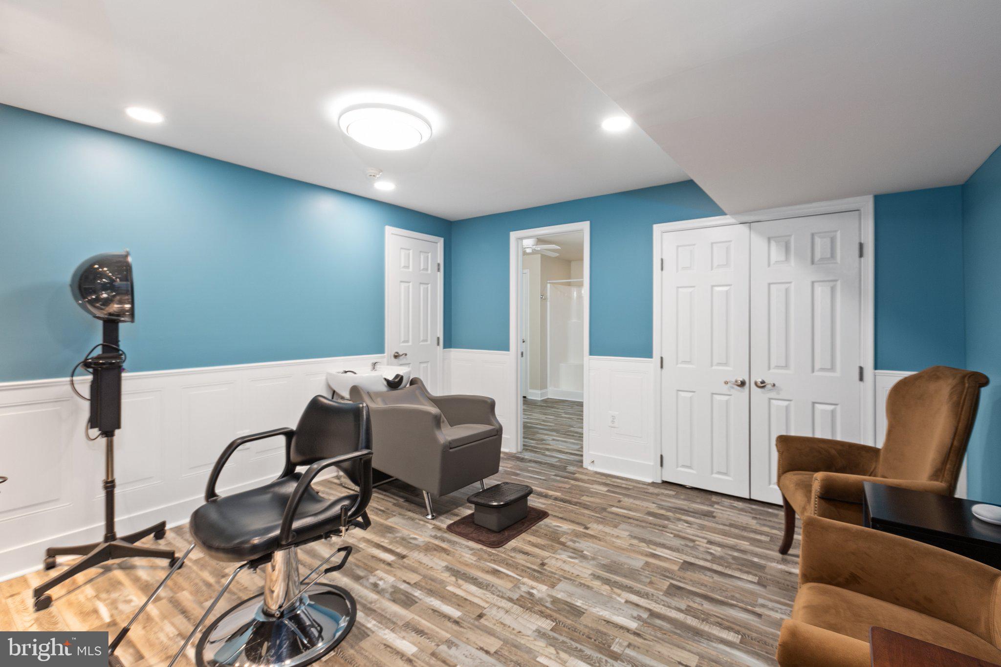 THE WILLOWS - Residential