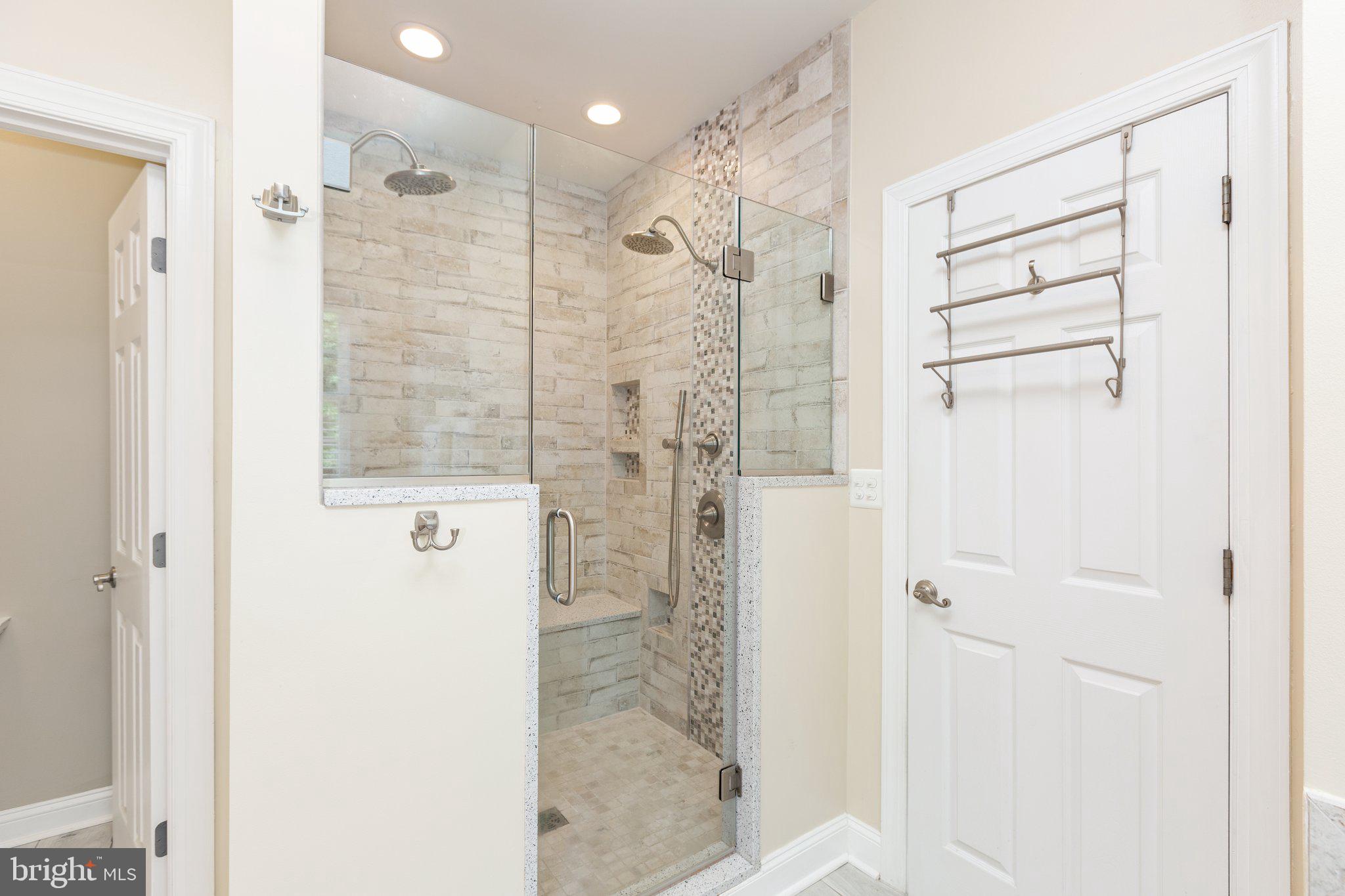 THE WILLOWS - Residential