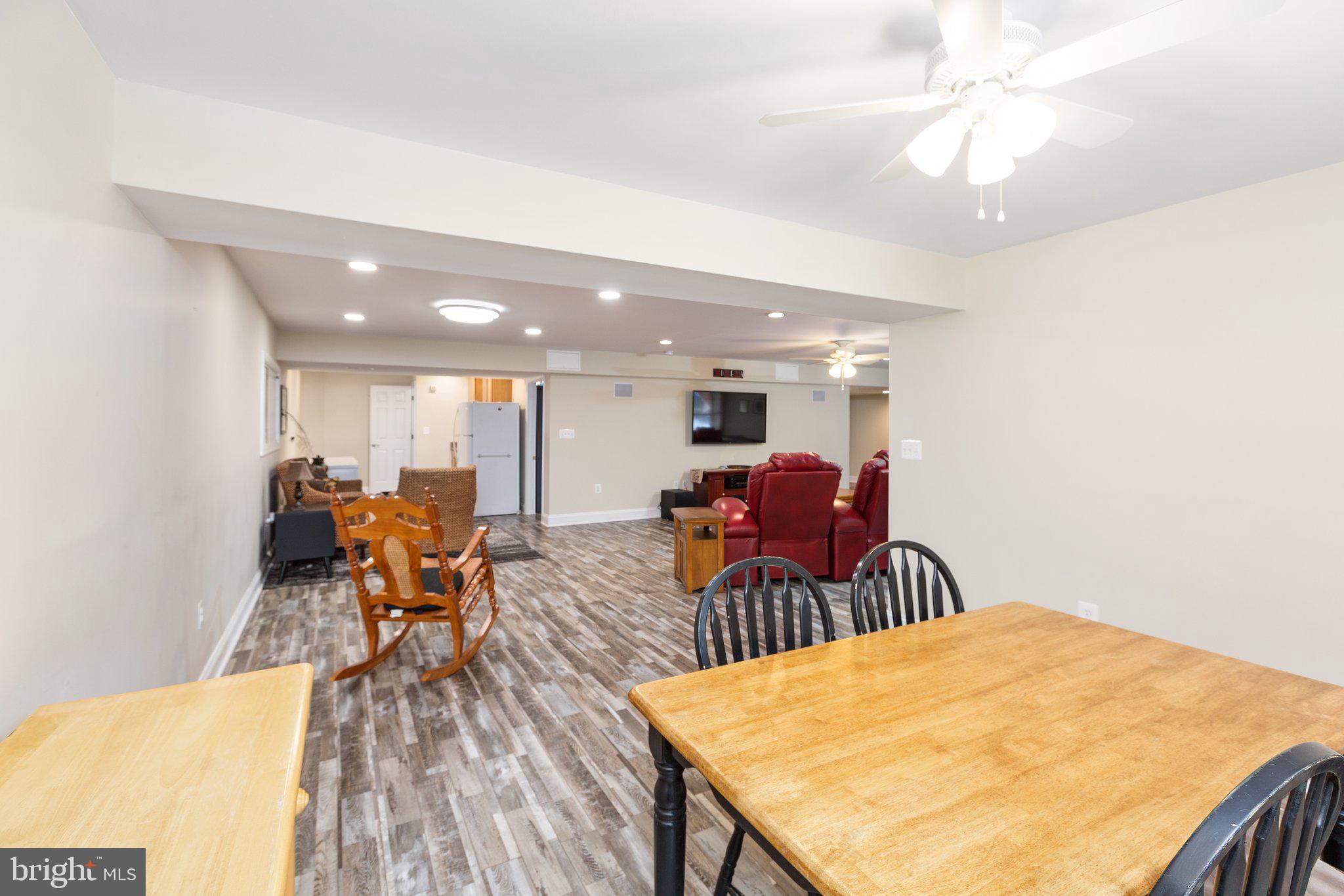 THE WILLOWS - Residential