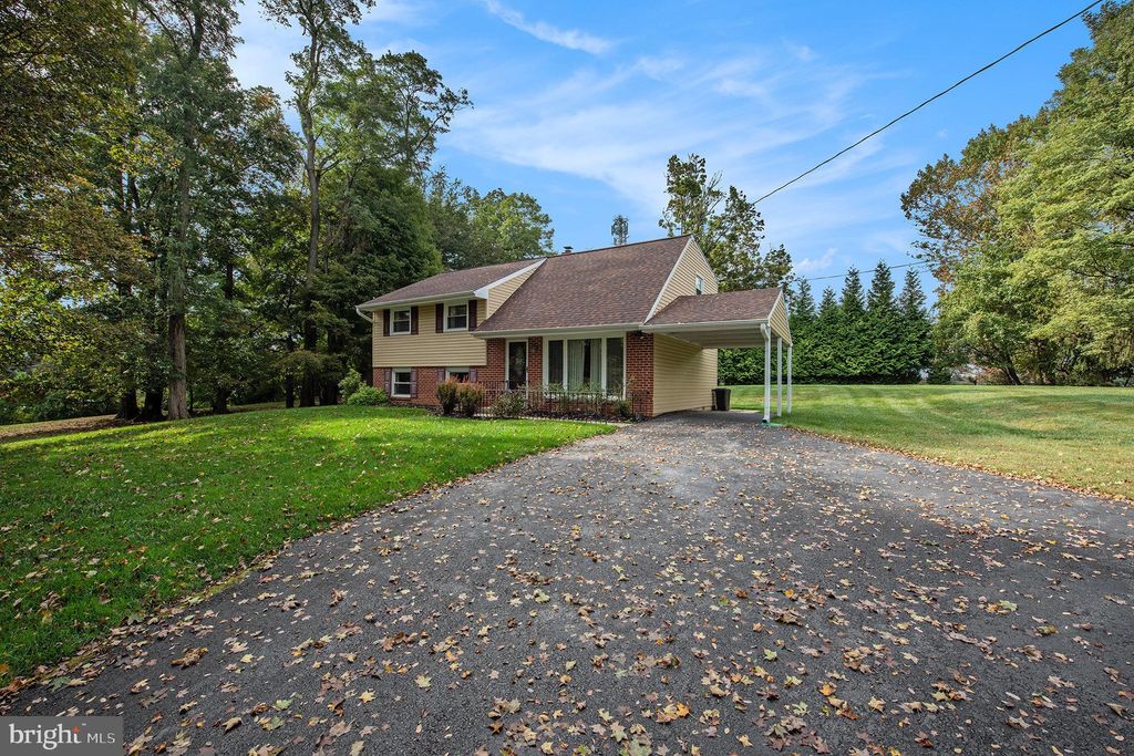 Photo of 1303 College Hill Drive, CHEYNEY, PA 19319 (MLS # PACT2111444)