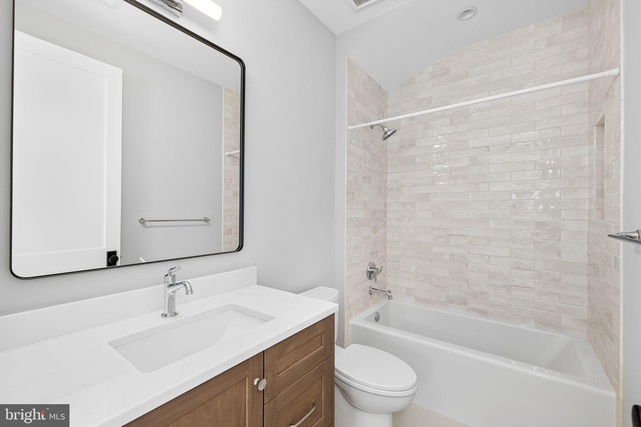 FRANKLIN PARK - Residential