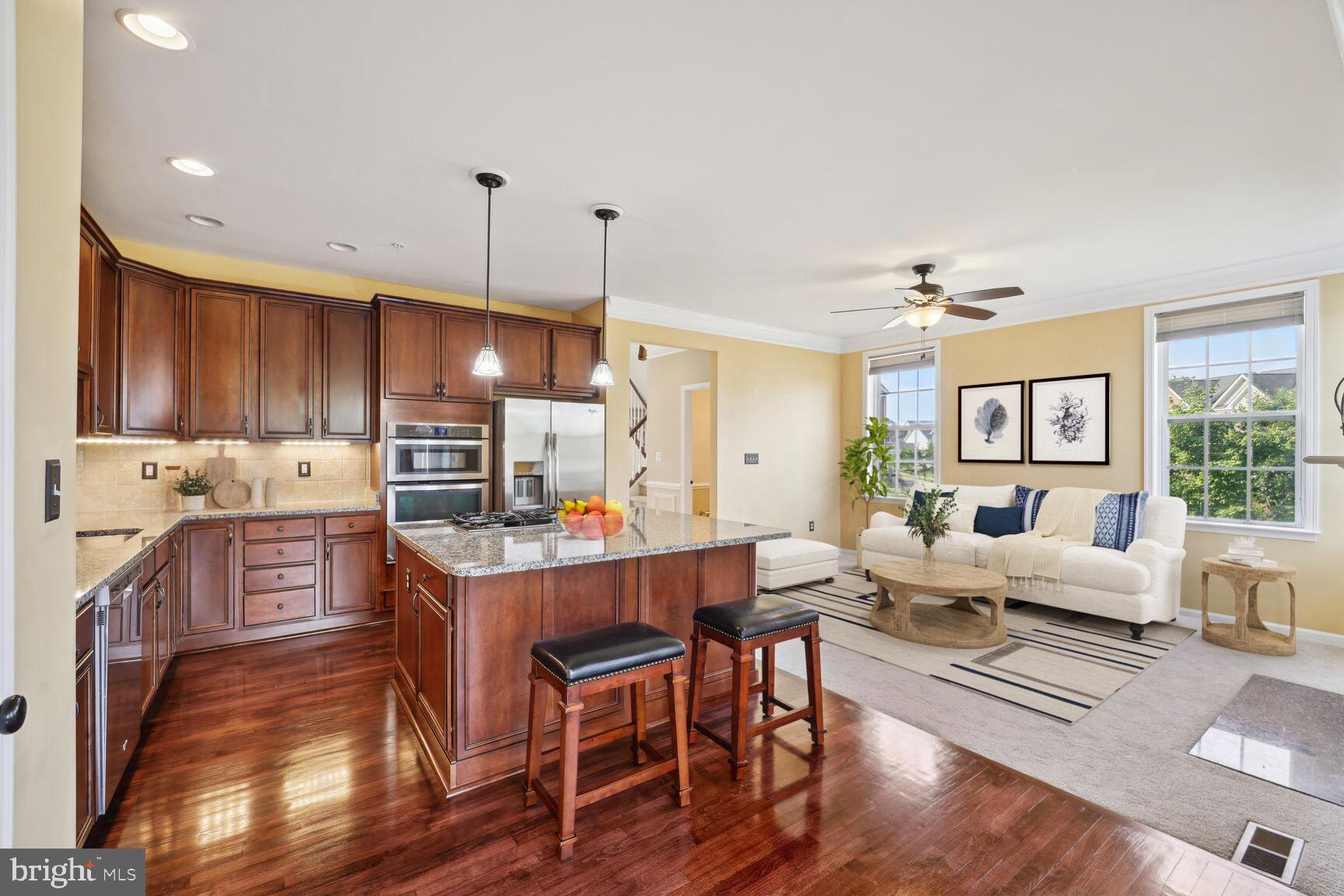 MARLBORO RIDGE - Residential