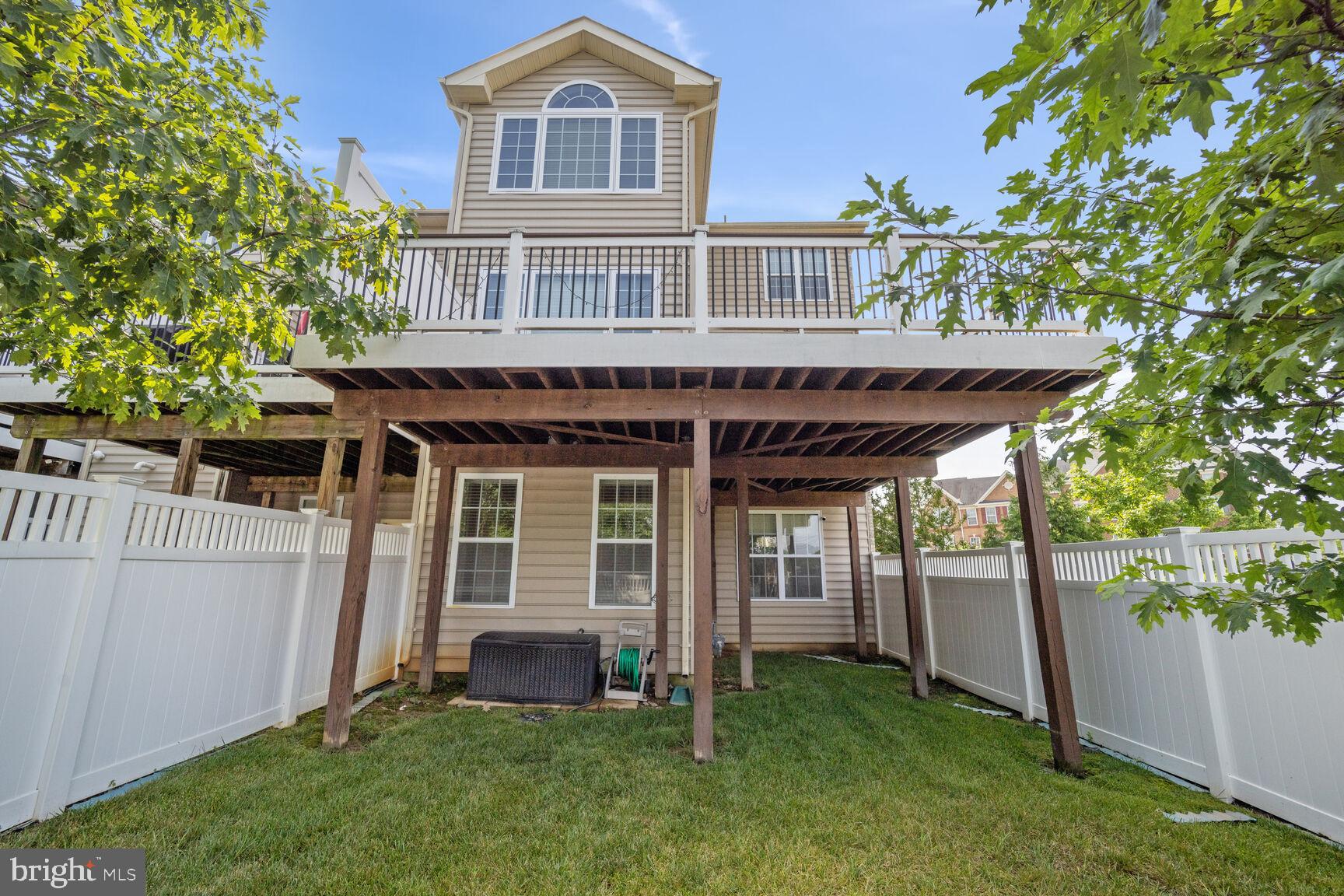 MARLBORO RIDGE - Residential