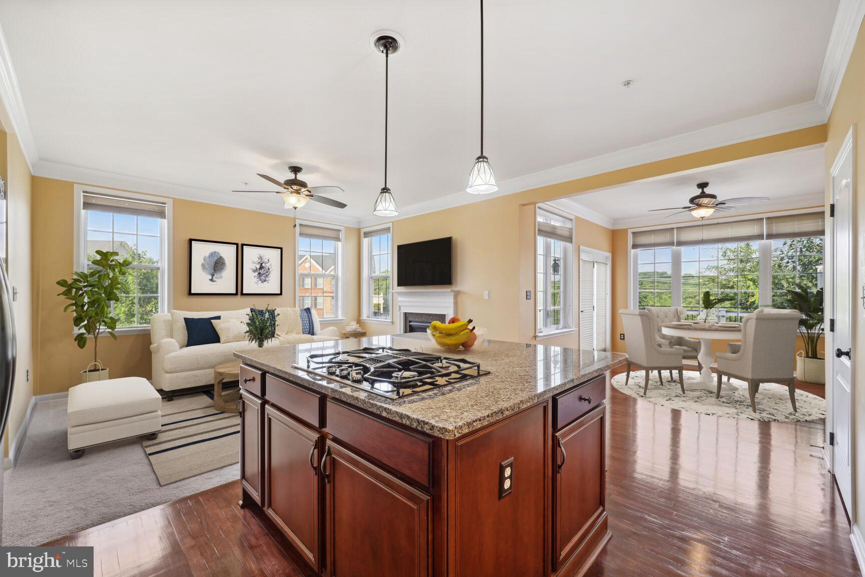 MARLBORO RIDGE - Residential