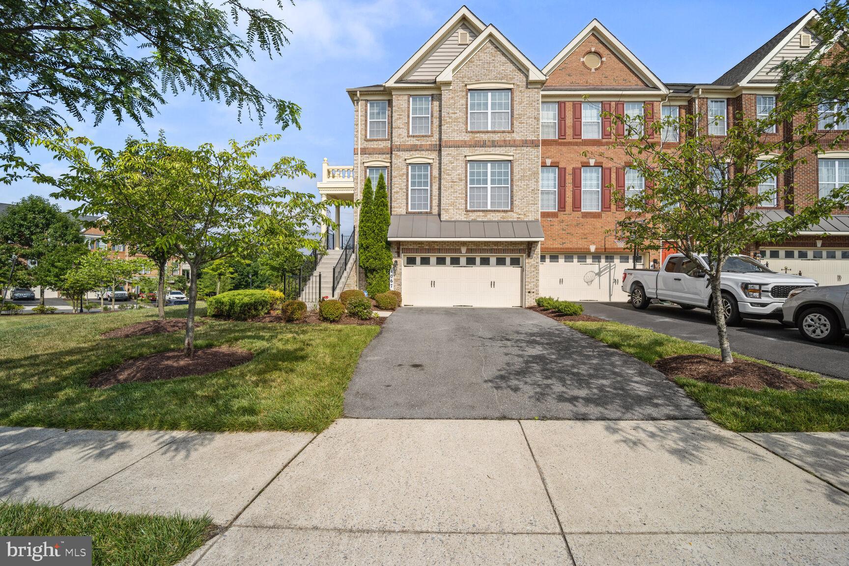 MARLBORO RIDGE - Residential