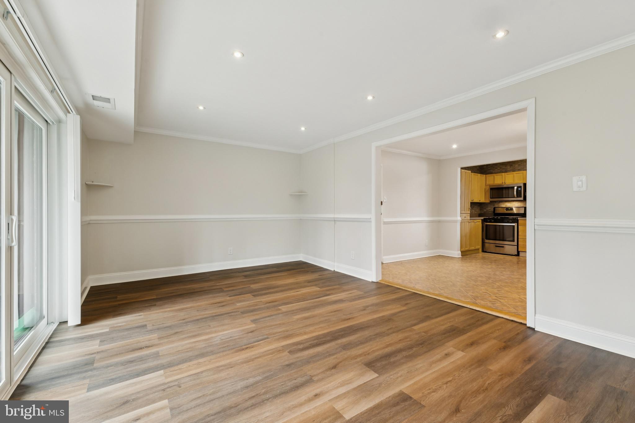 11611 VANTAGE HILL ROAD 11B