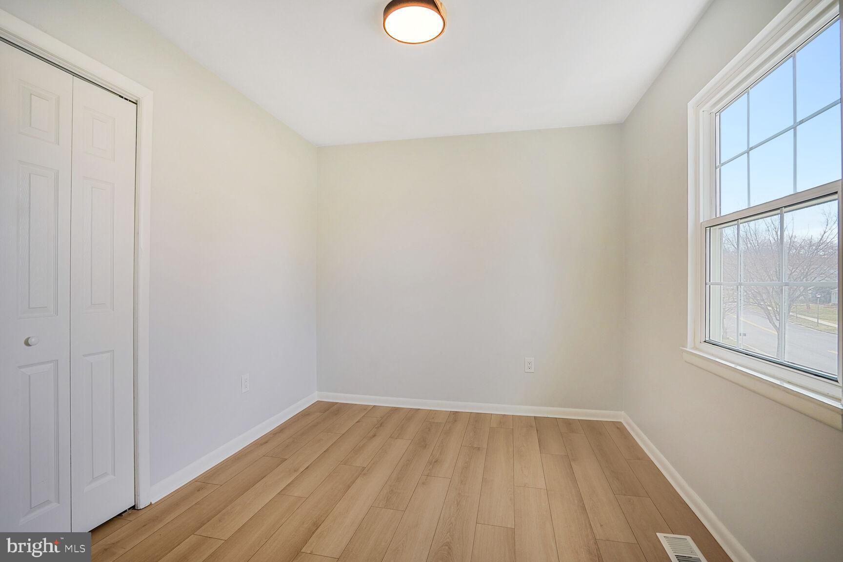 TANTALLON ON THE POTOMAC - Residential