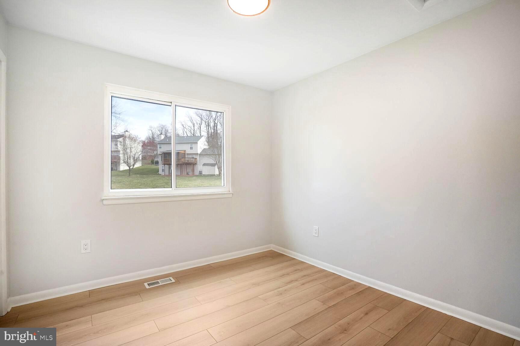 TANTALLON ON THE POTOMAC - Residential