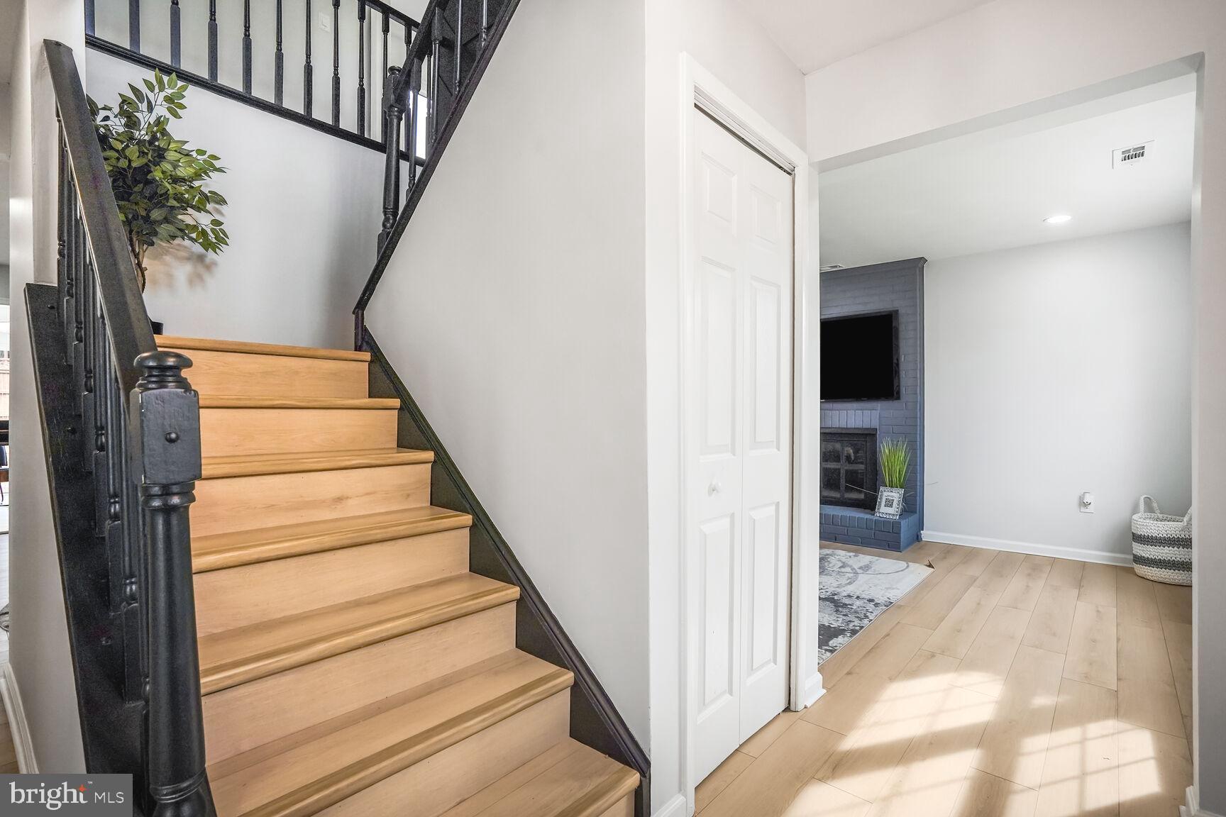 TANTALLON ON THE POTOMAC - Residential