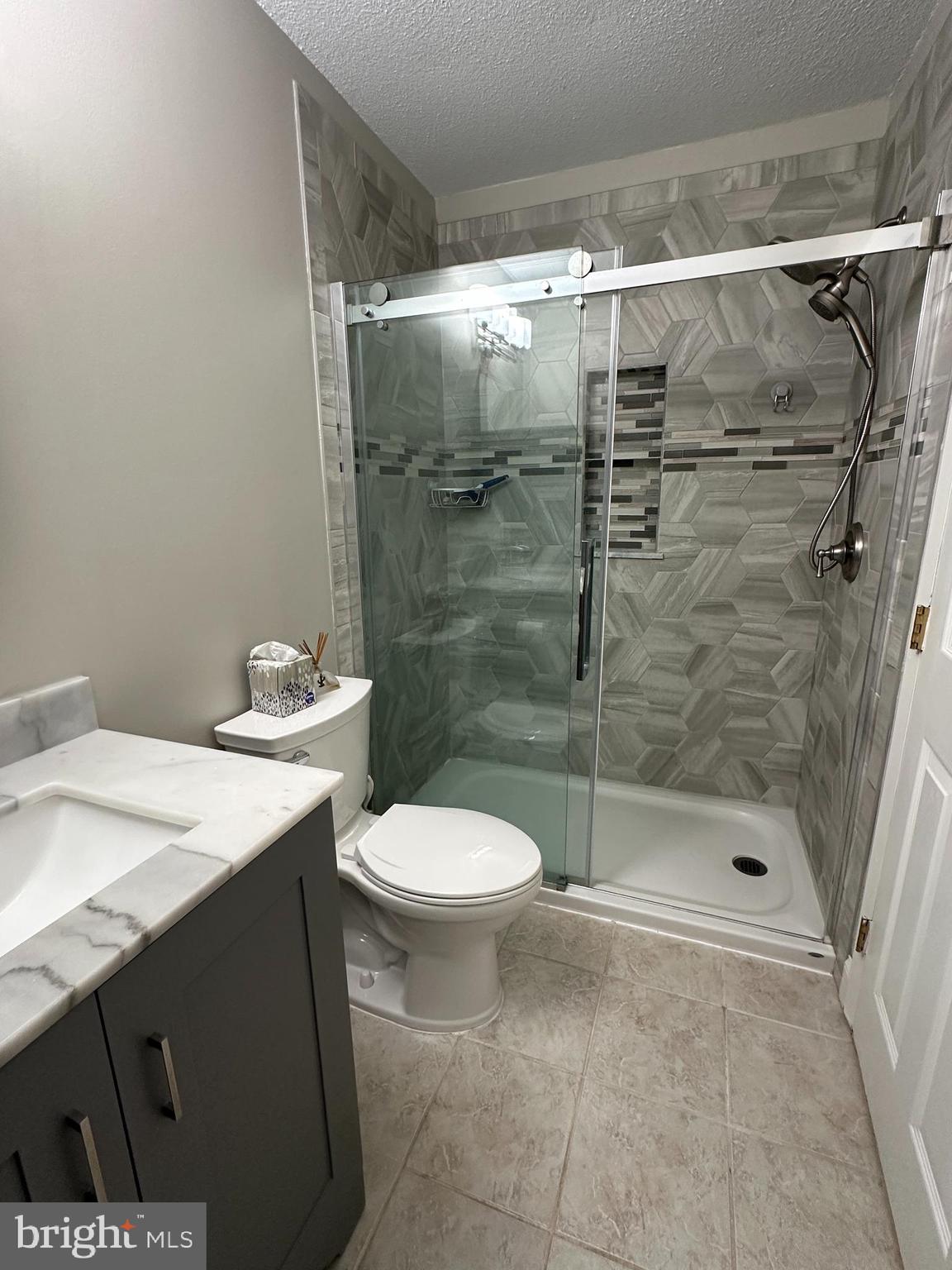 TOWAMENCIN CONDOS - Residential Lease