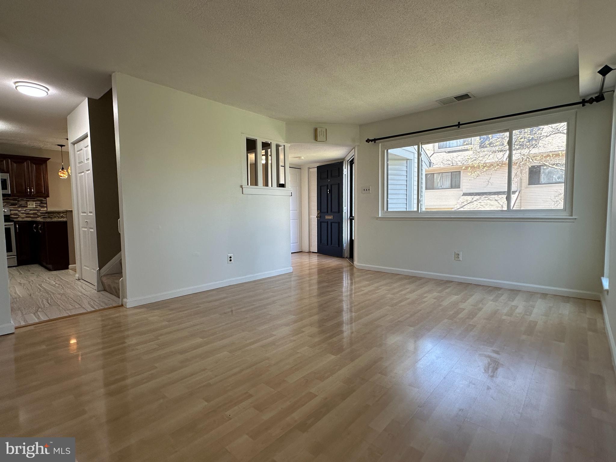 TOWAMENCIN CONDOS - Residential Lease