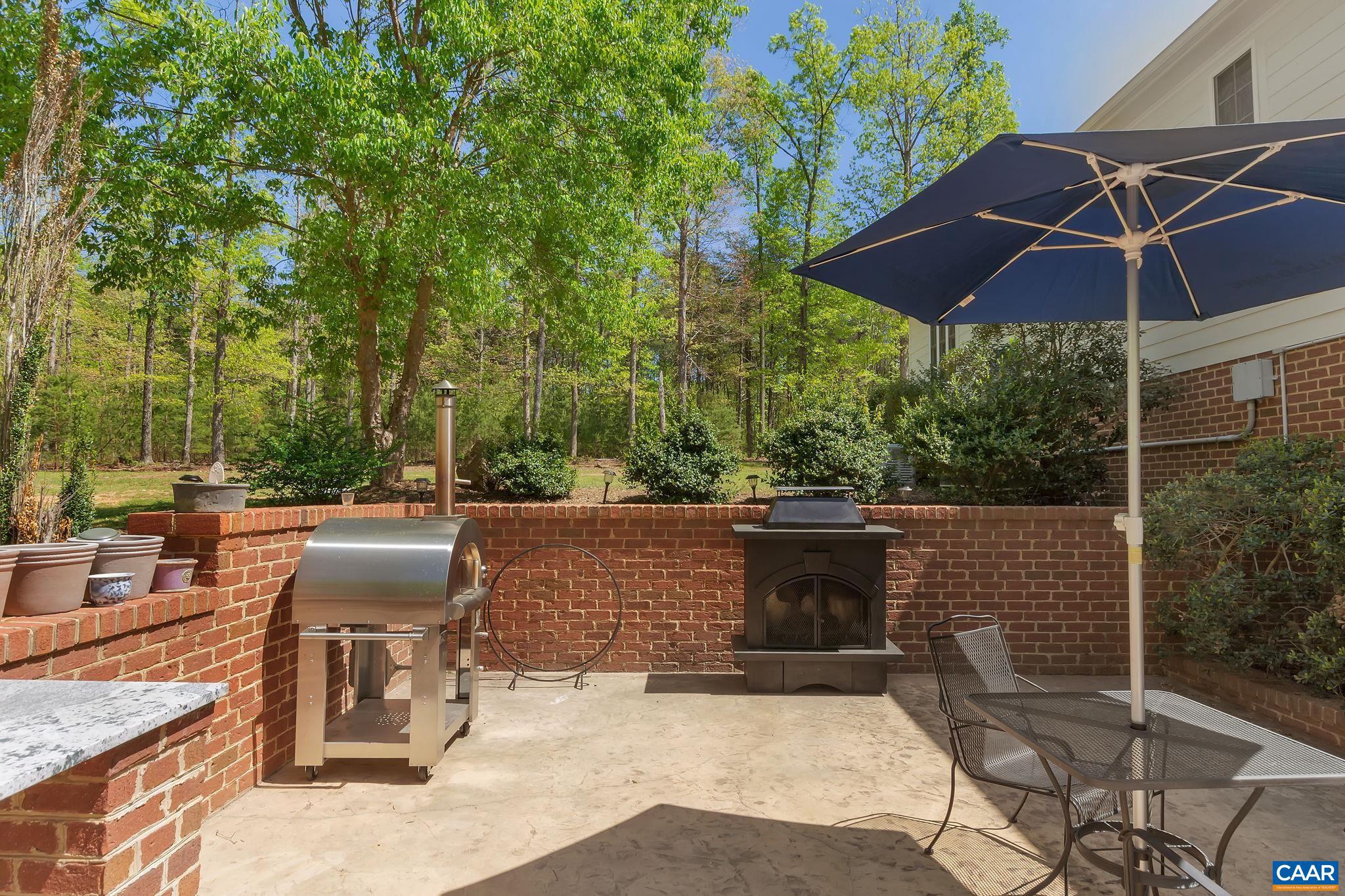 WOUNDED KNEE - Residential