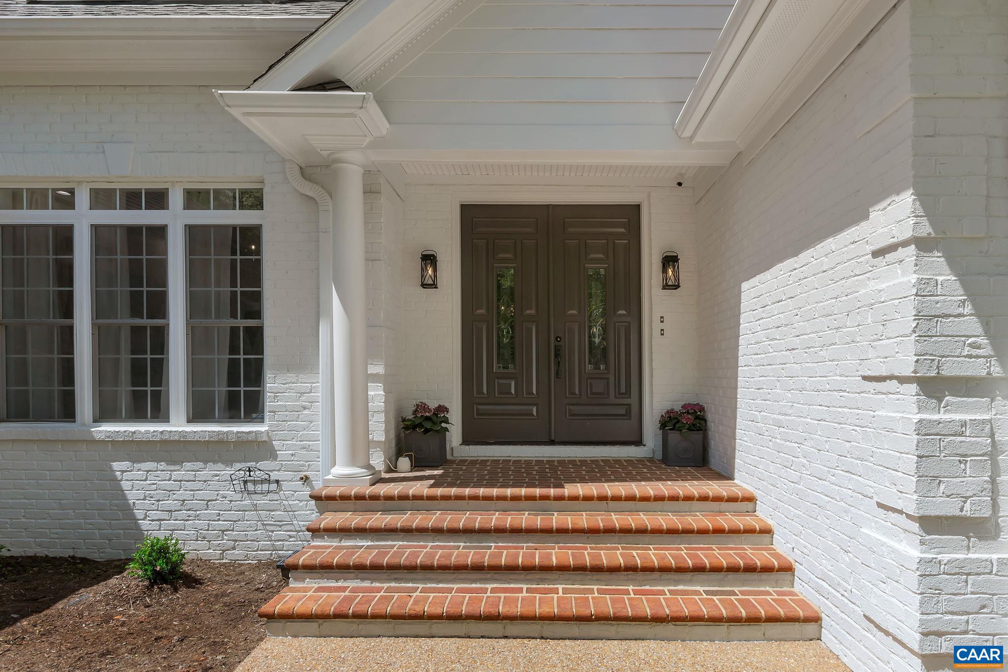 WOUNDED KNEE - Residential