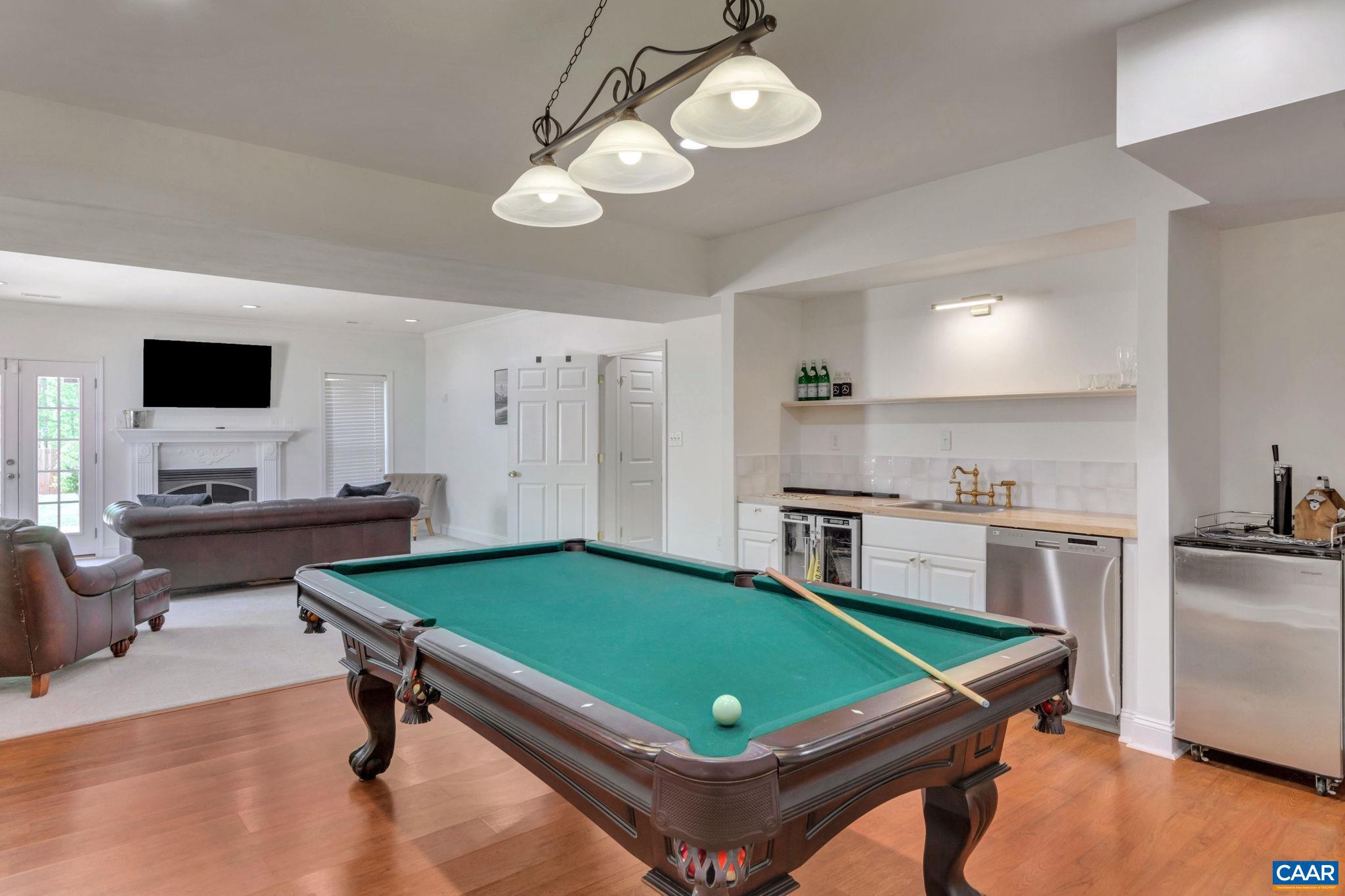 WOUNDED KNEE - Residential