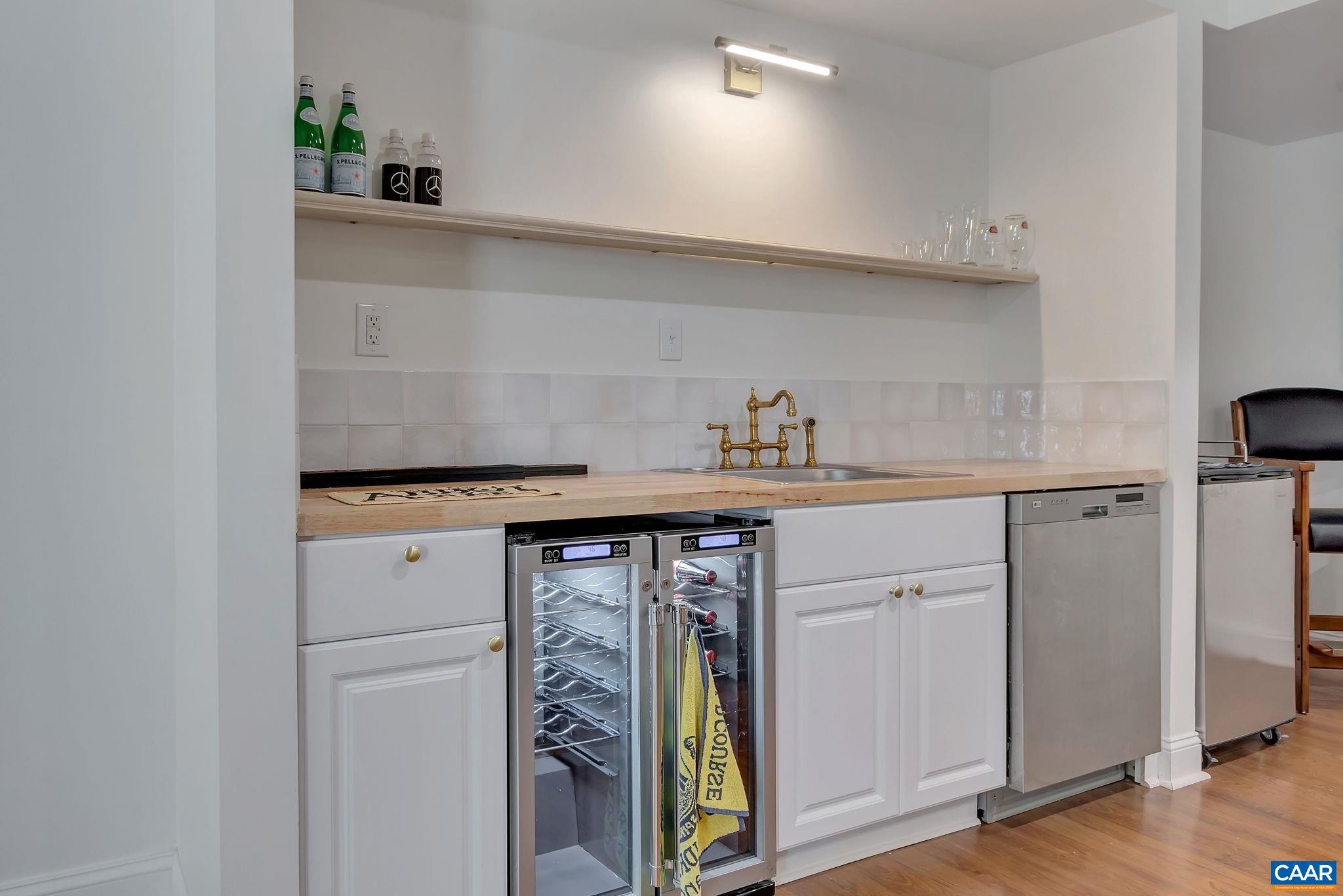 WOUNDED KNEE - Residential