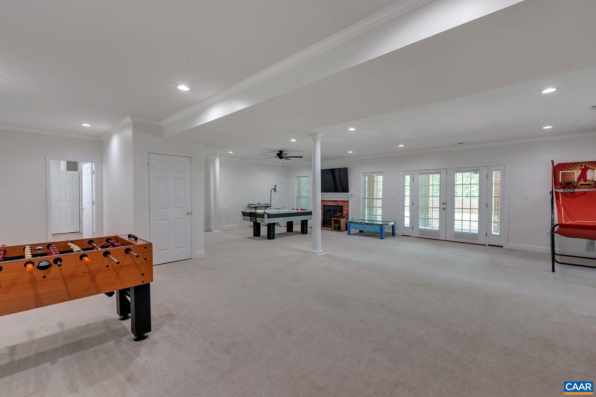 WOUNDED KNEE - Residential