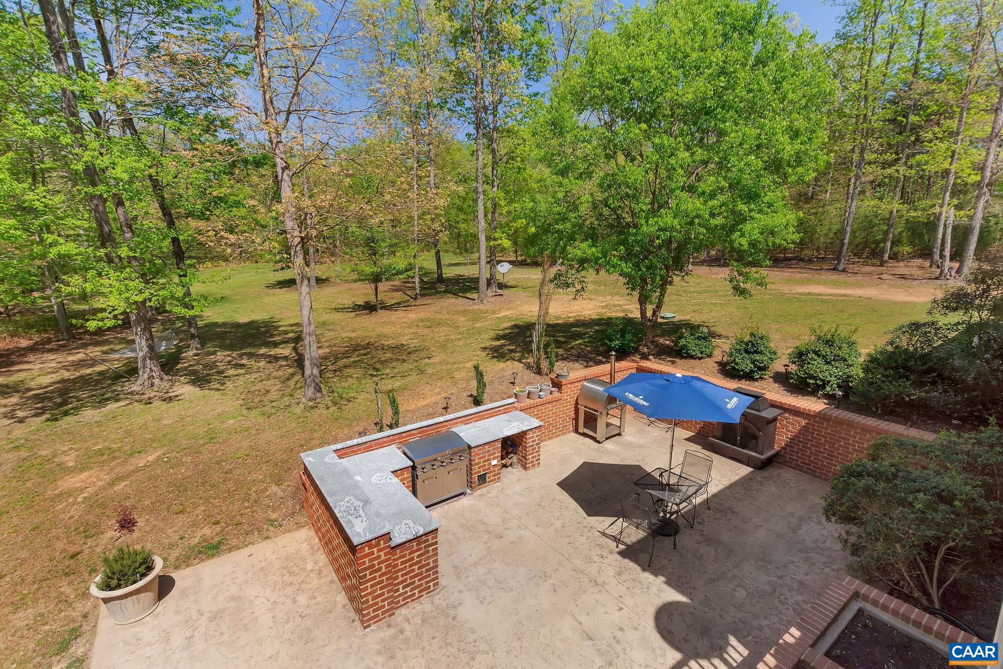 WOUNDED KNEE - Residential