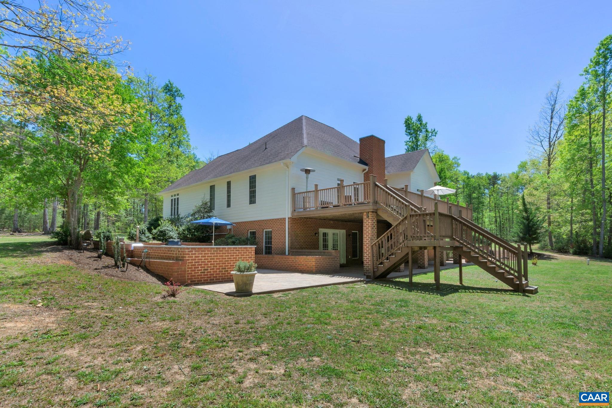 WOUNDED KNEE - Residential