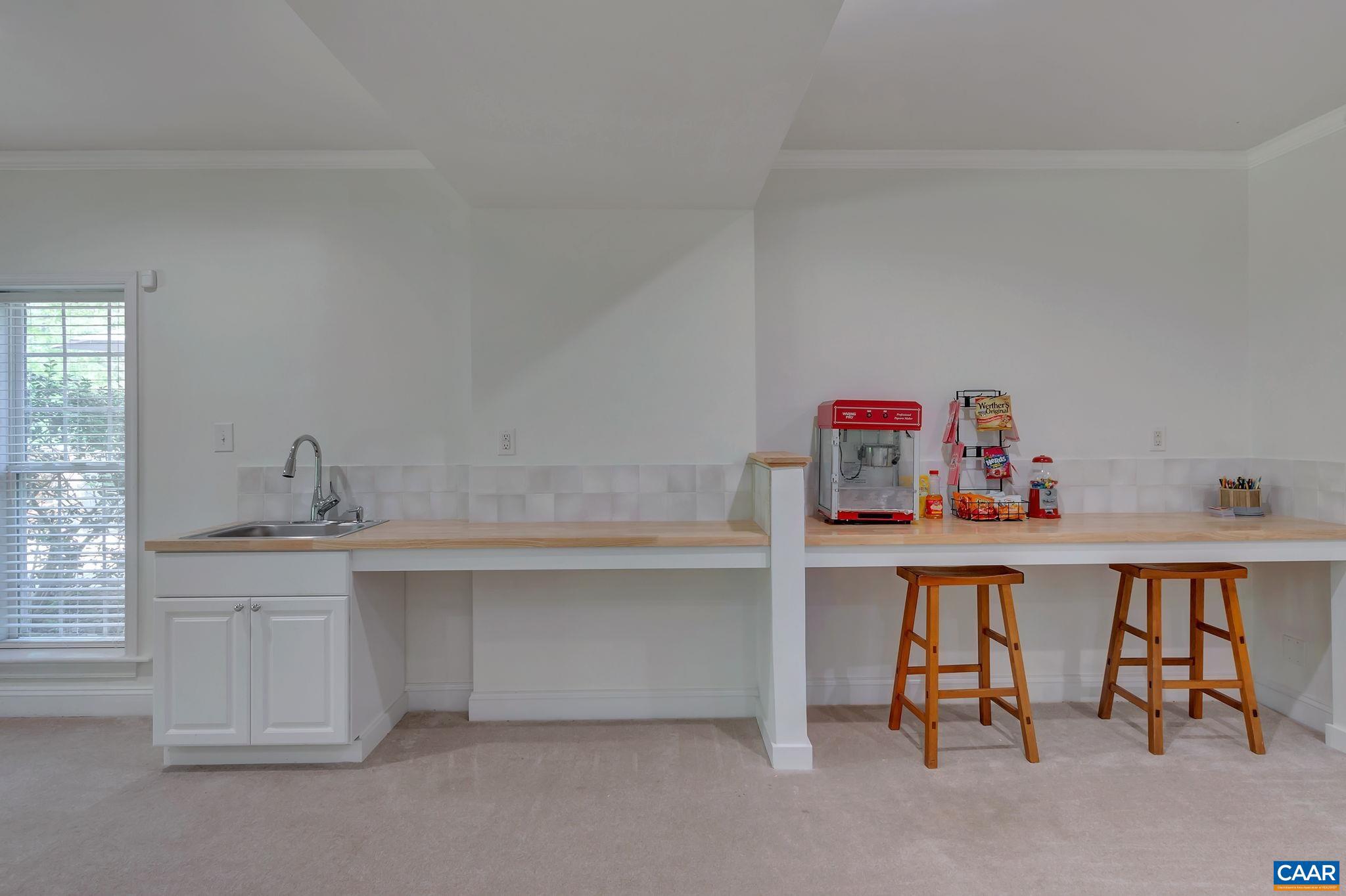 WOUNDED KNEE - Residential