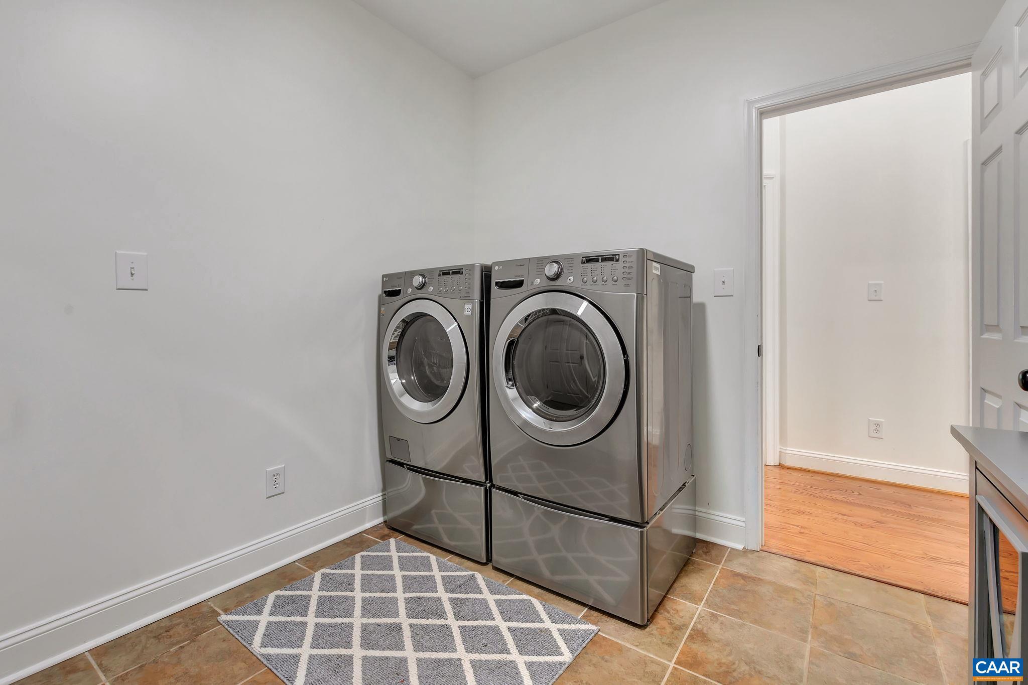 WOUNDED KNEE - Residential