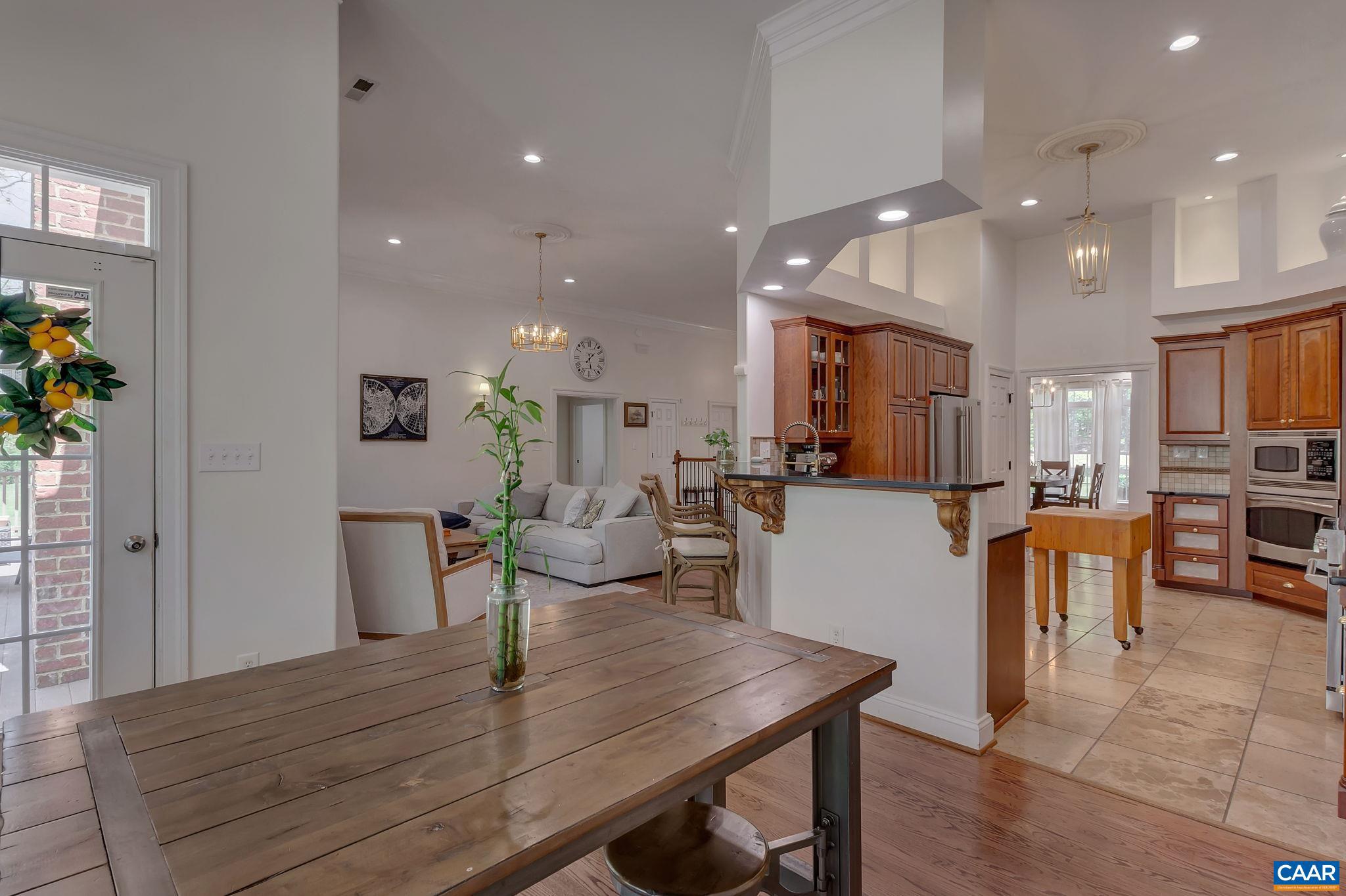 WOUNDED KNEE - Residential