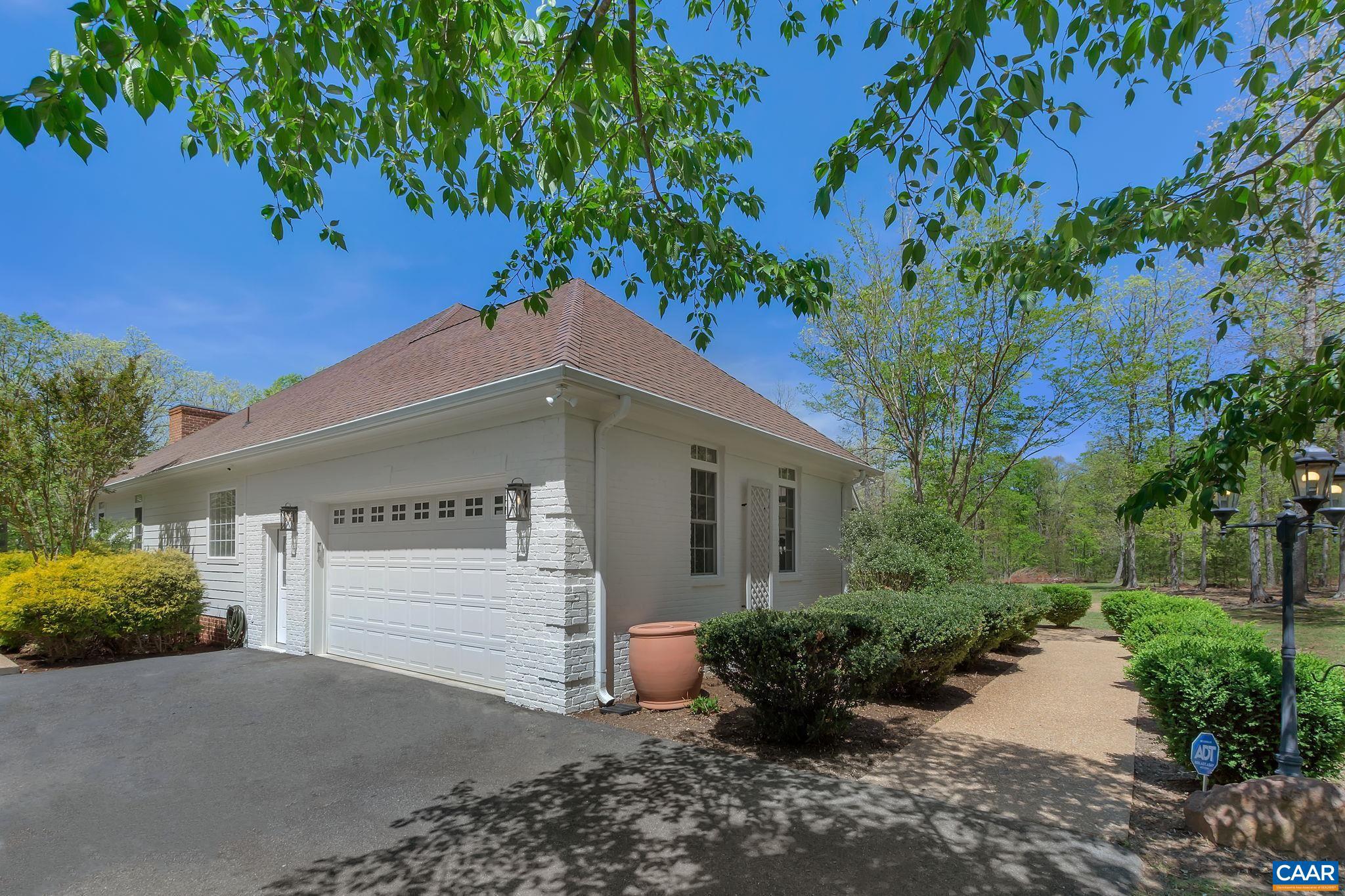 WOUNDED KNEE - Residential