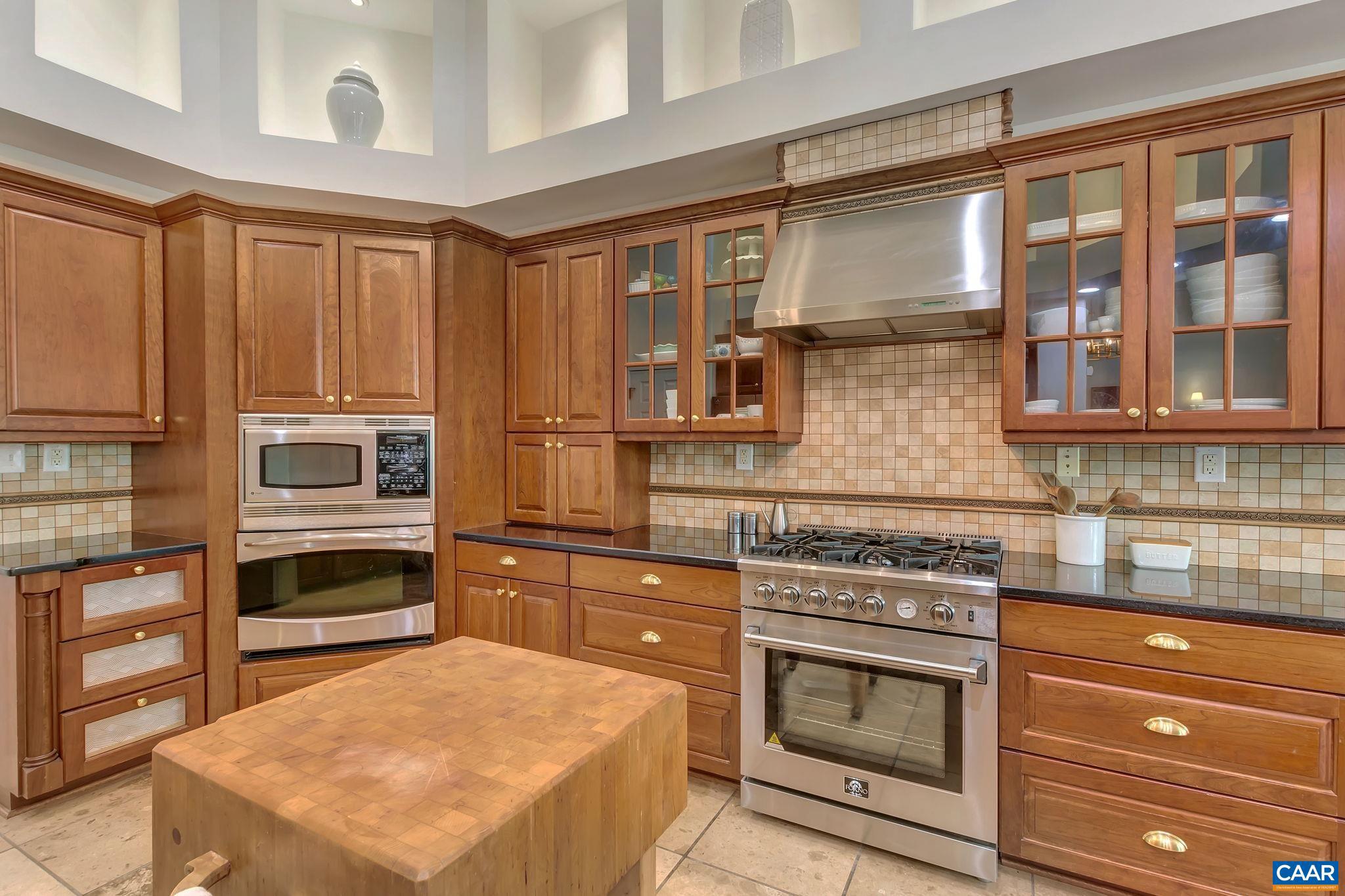 WOUNDED KNEE - Residential