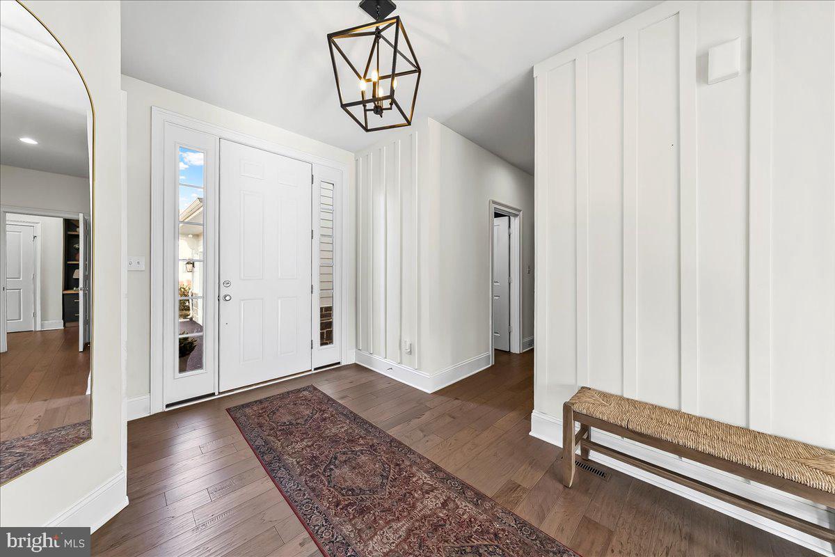 THE VILLAGES AT NORTHRIDGE - Residential Lease