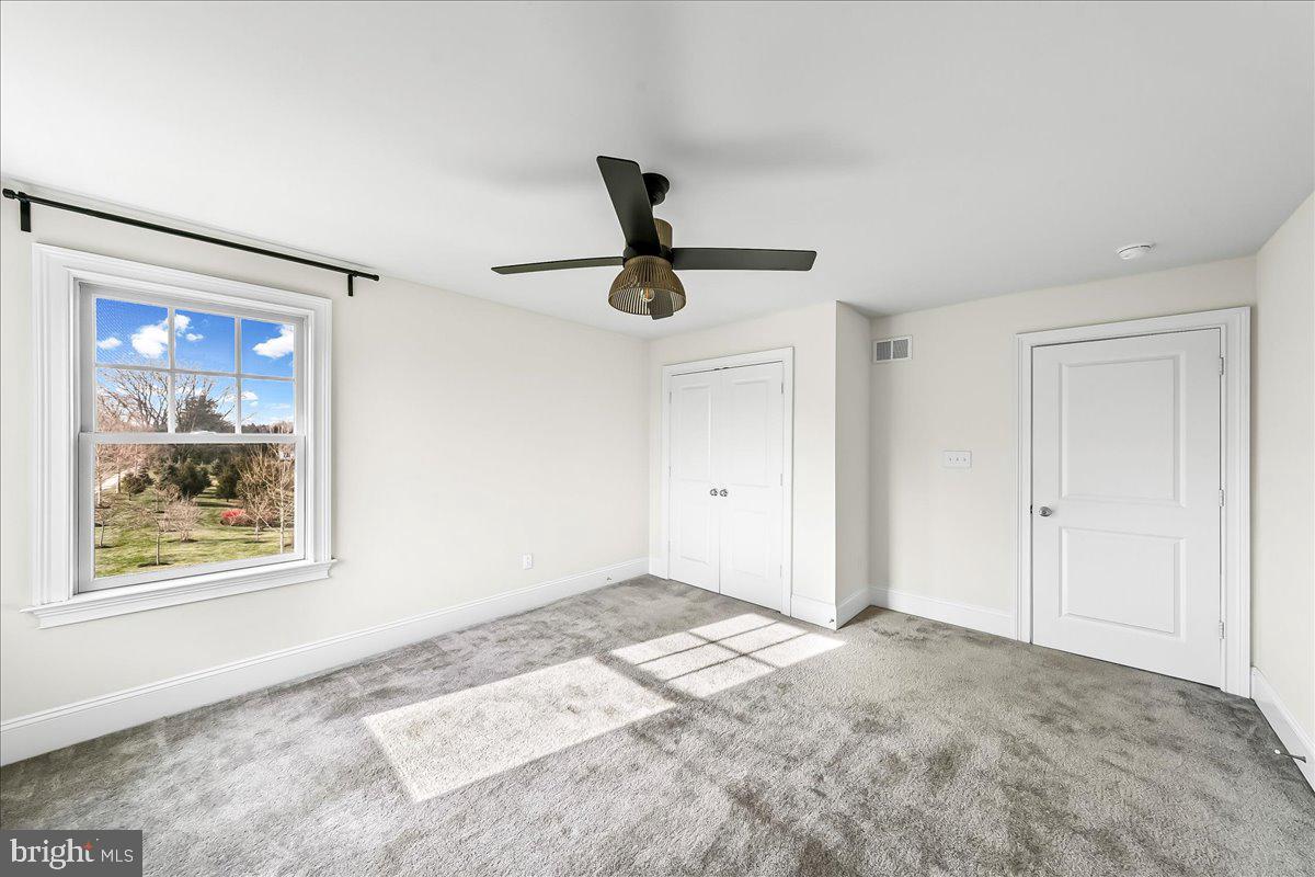 THE VILLAGES AT NORTHRIDGE - Residential Lease