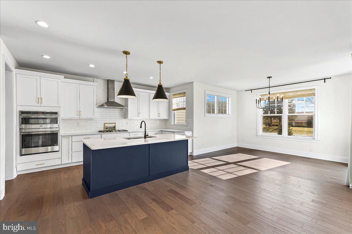 THE VILLAGES AT NORTHRIDGE - Residential Lease