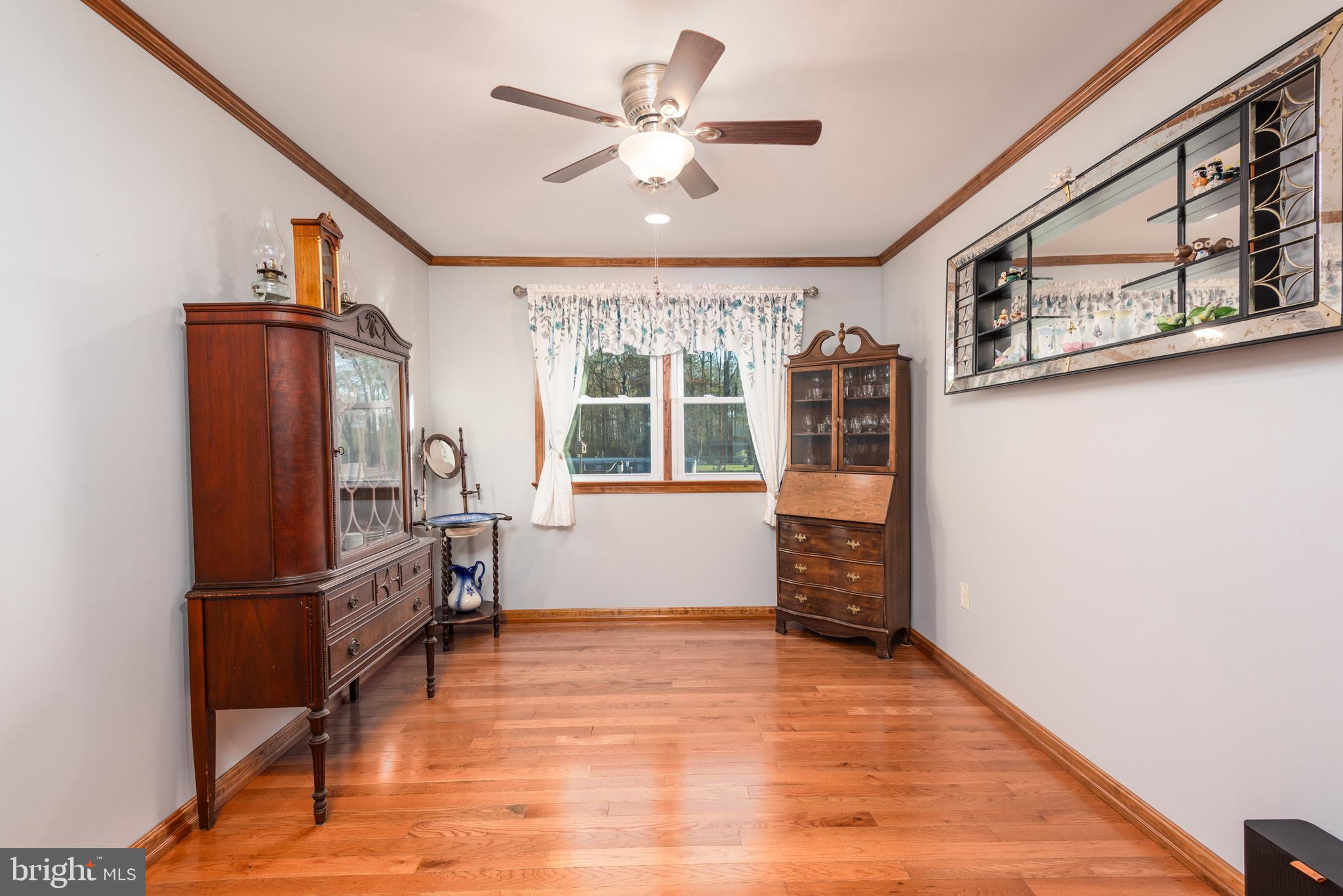 OAKLAND ACRES - Residential