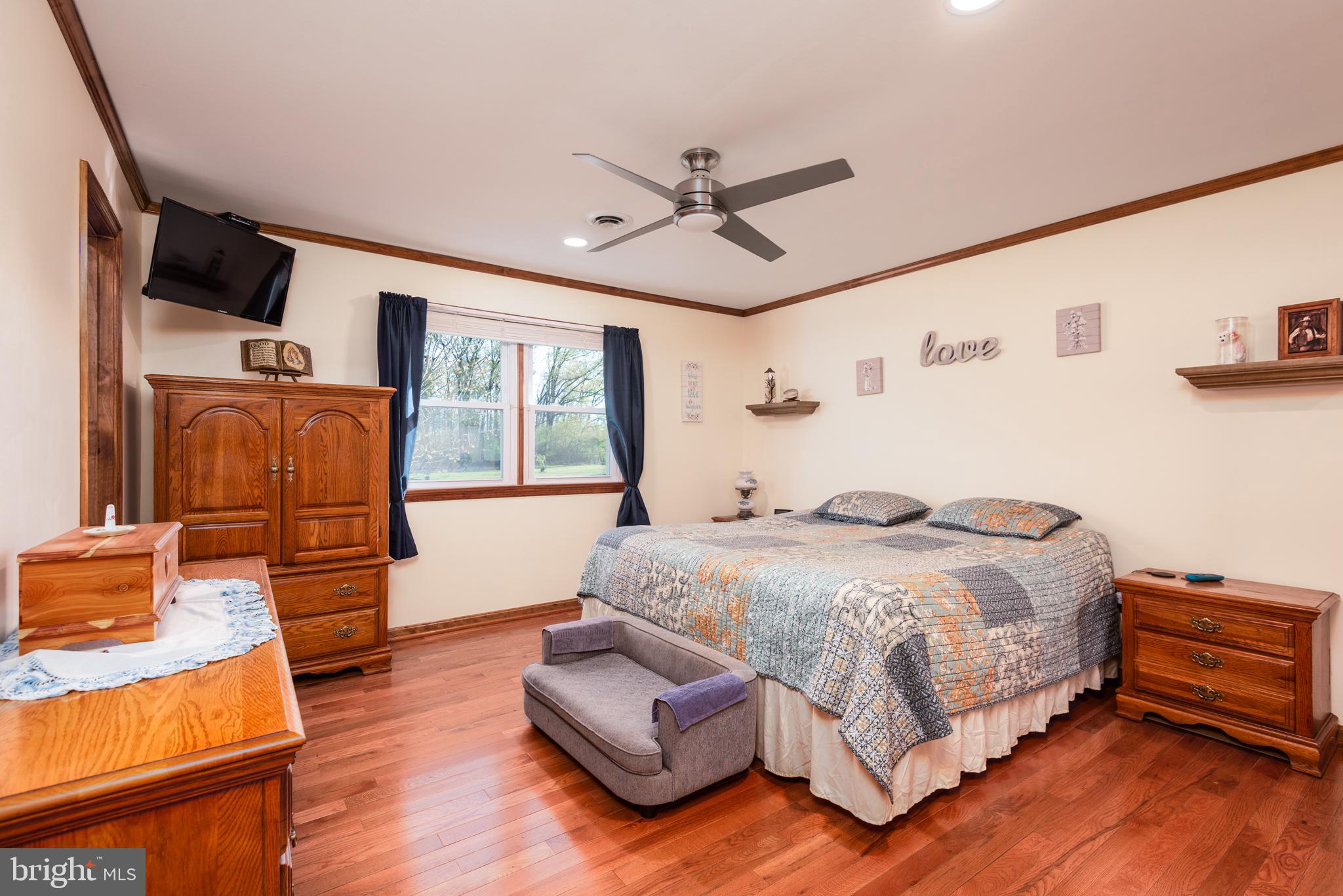 OAKLAND ACRES - Residential