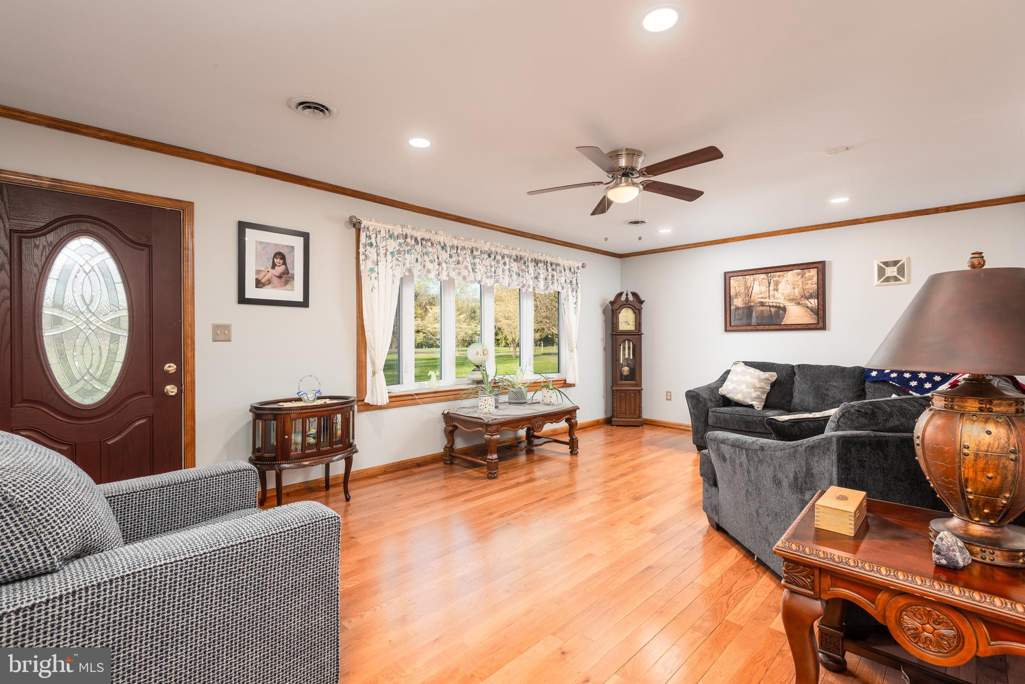 OAKLAND ACRES - Residential