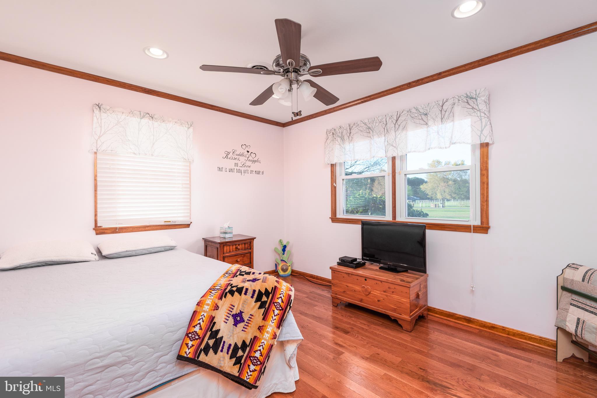 OAKLAND ACRES - Residential