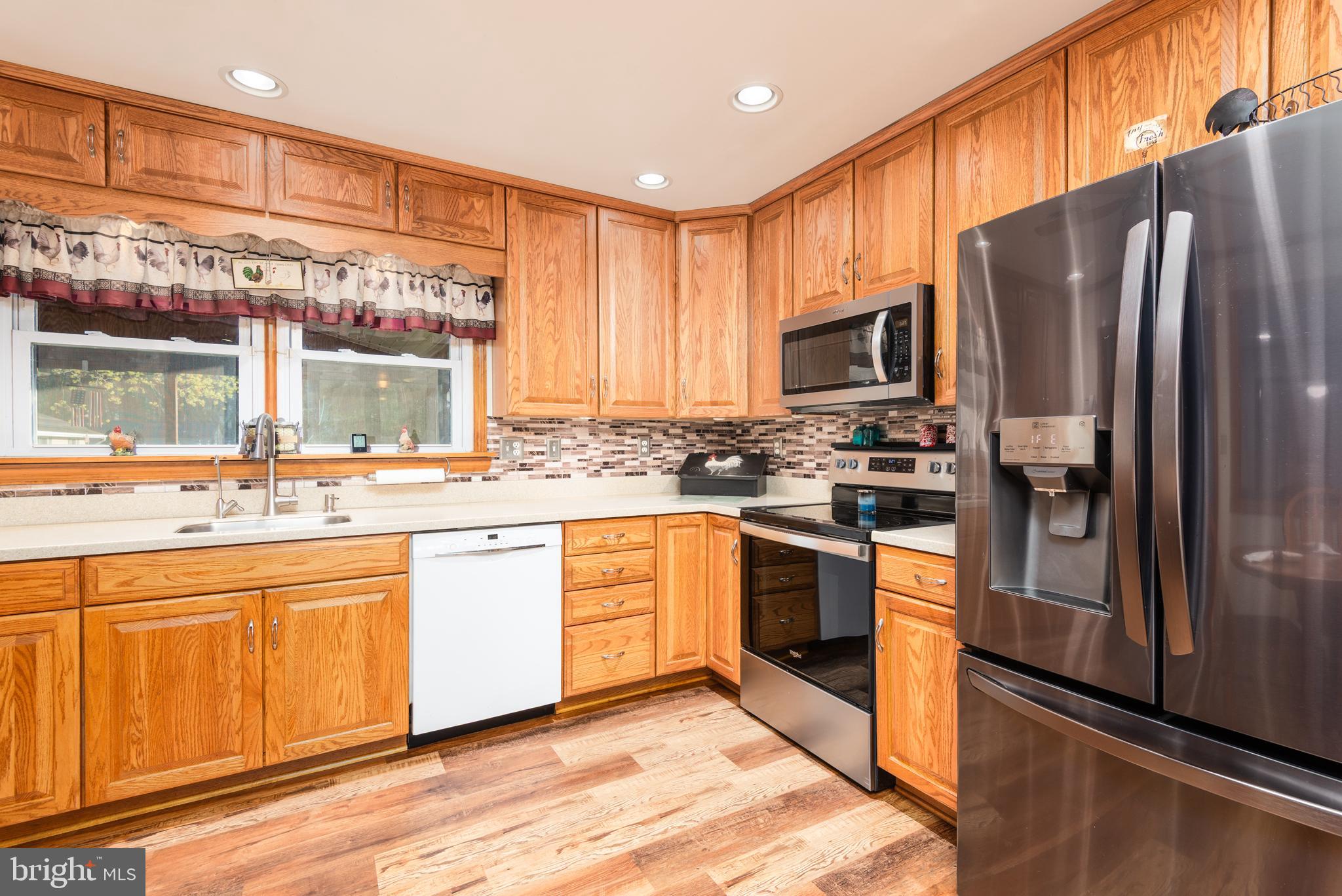 OAKLAND ACRES - Residential