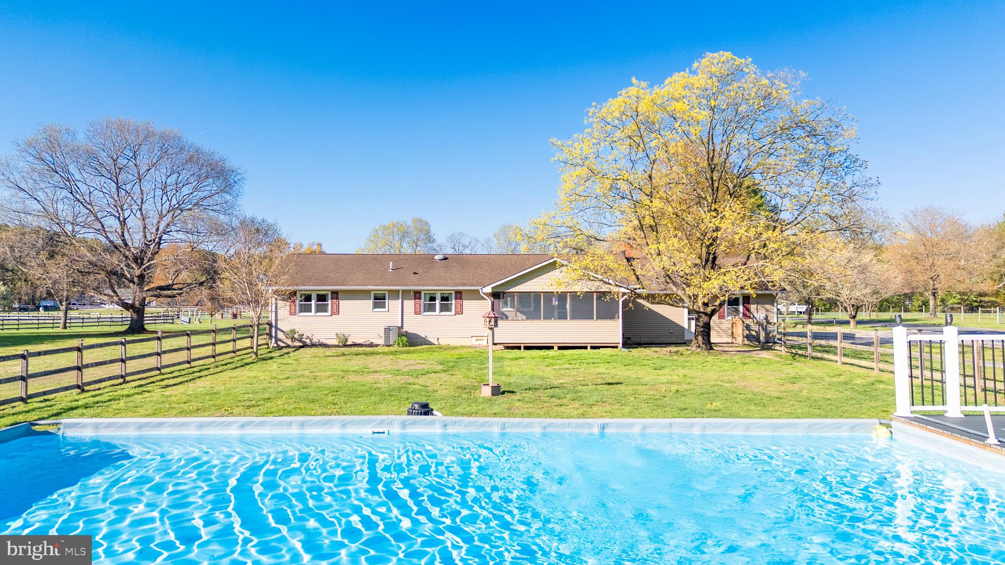 OAKLAND ACRES - Residential