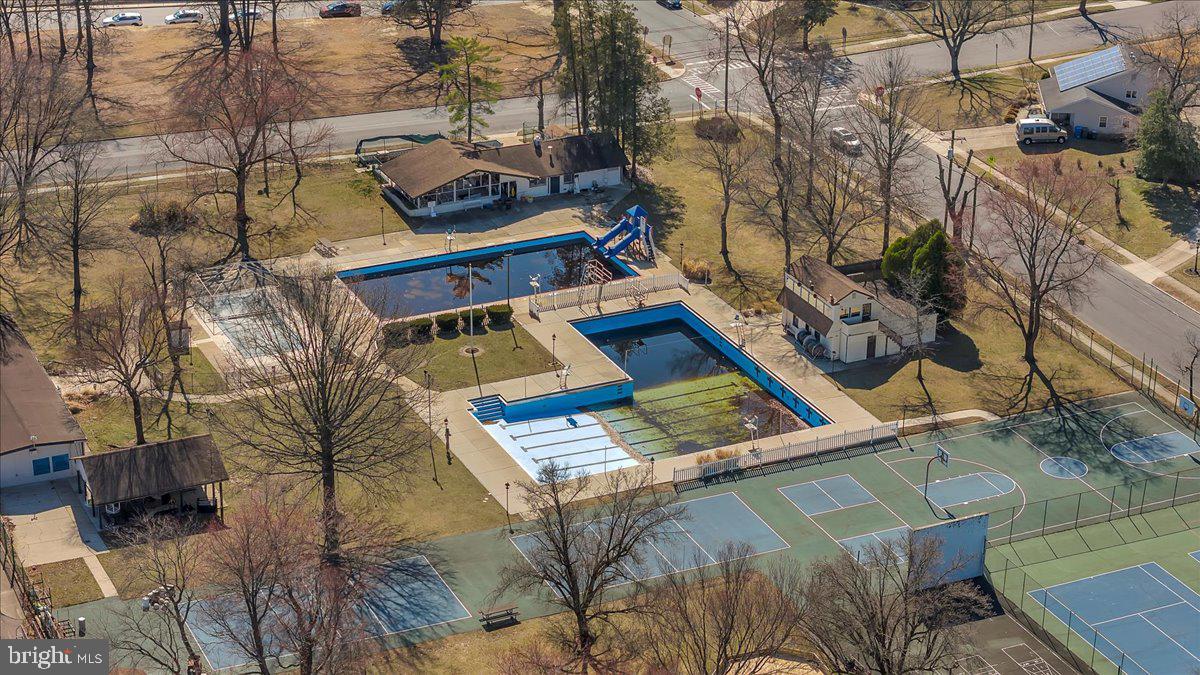 WOODCREST - Residential