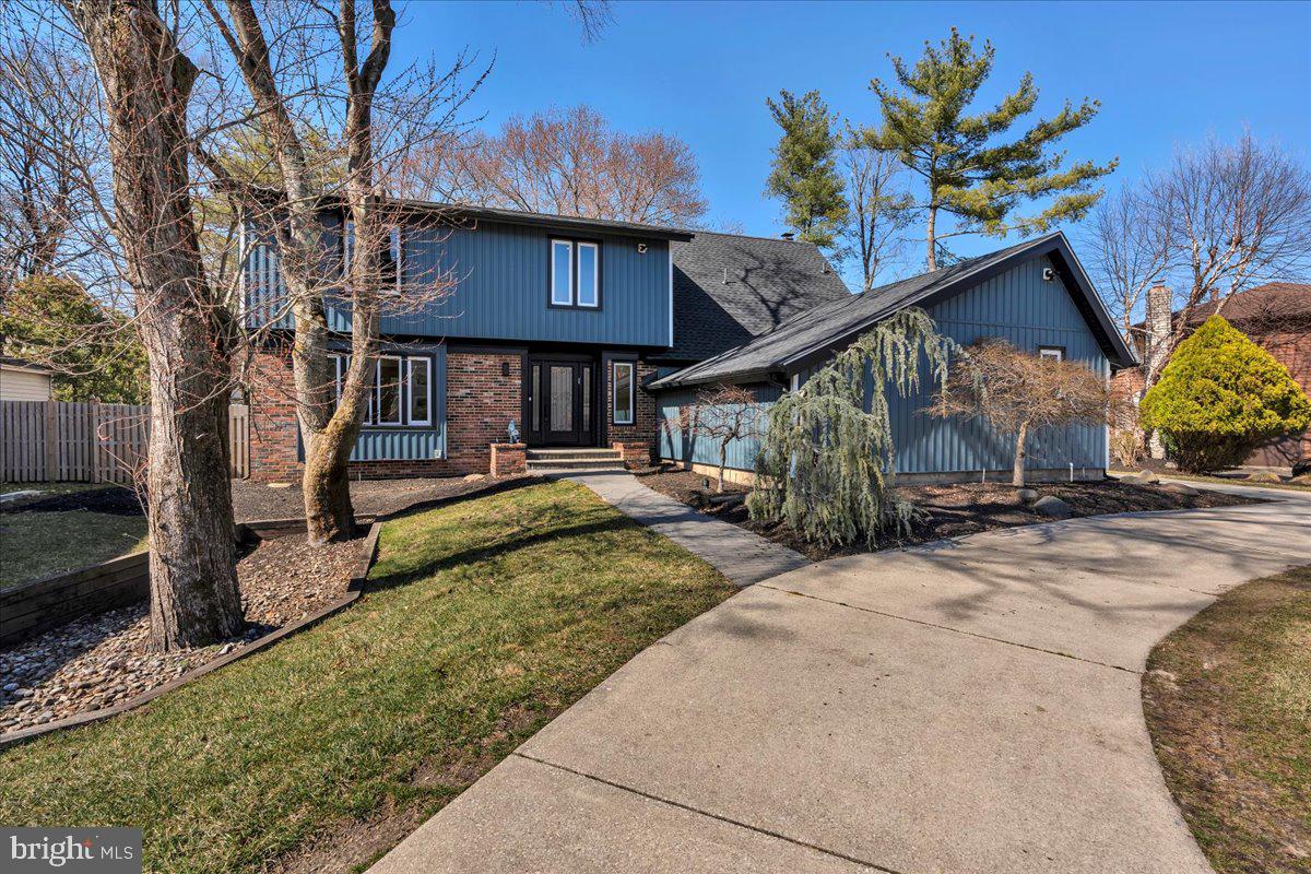 WOODCREST - Residential