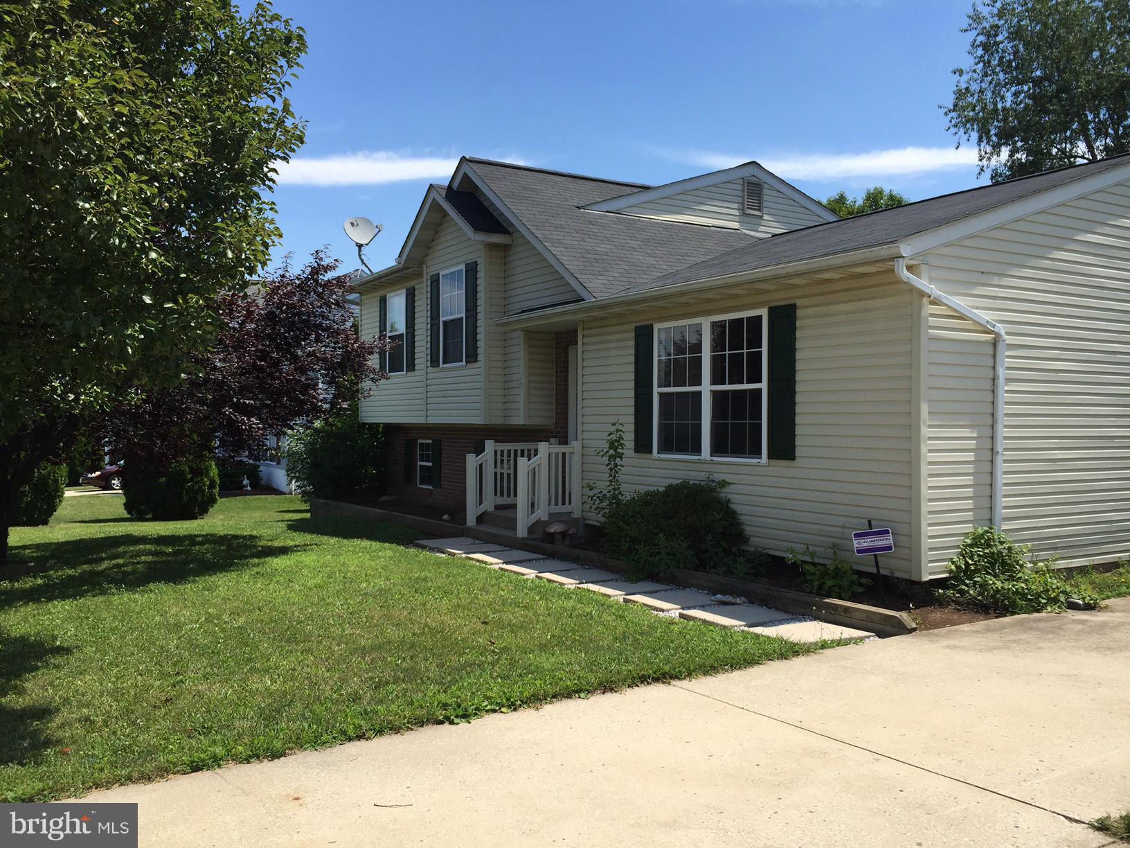 SARAHS CHOICE - Residential