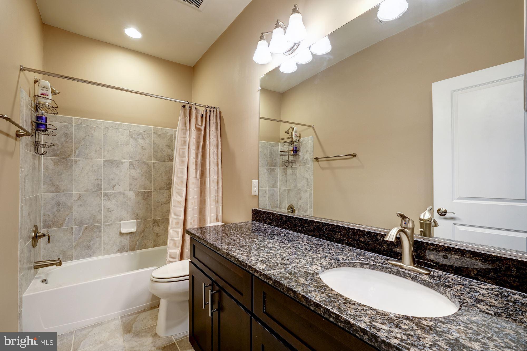 POTOMAC YARD - Residential Lease