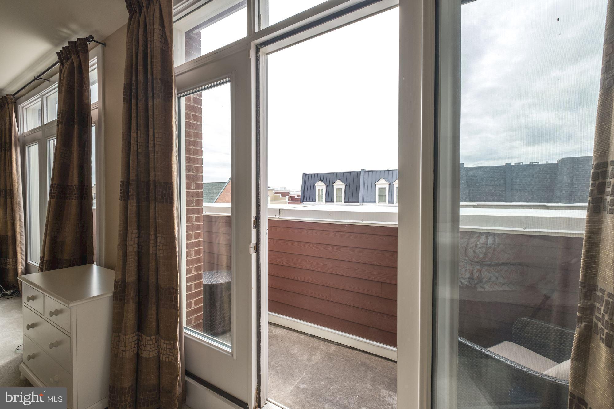 POTOMAC YARD - Residential Lease