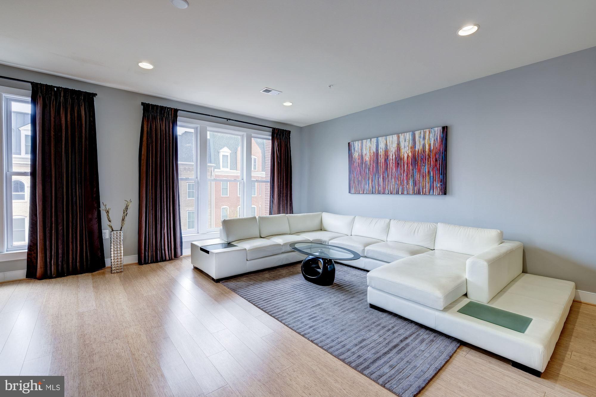 POTOMAC YARD - Residential Lease