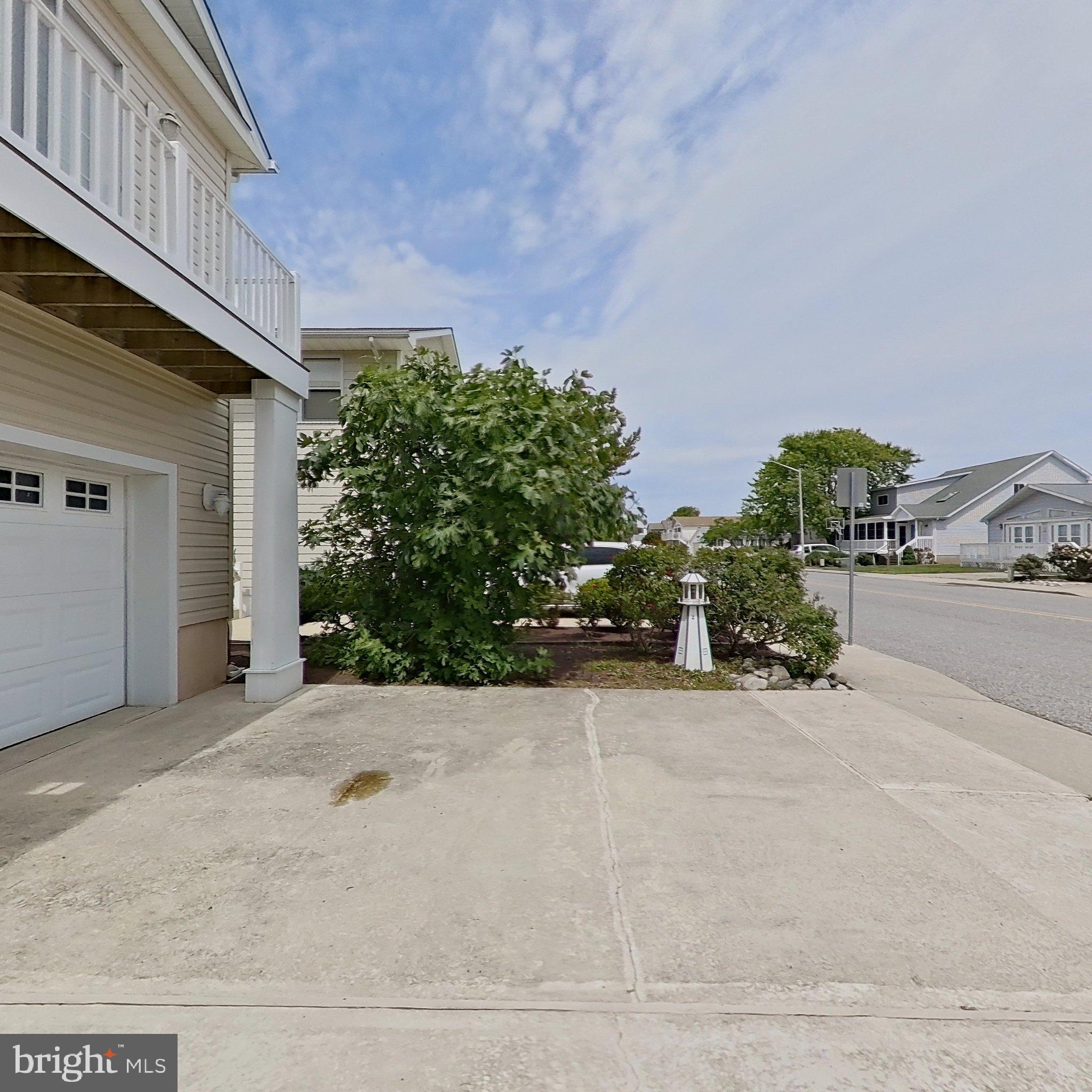 505 S SURF ROAD